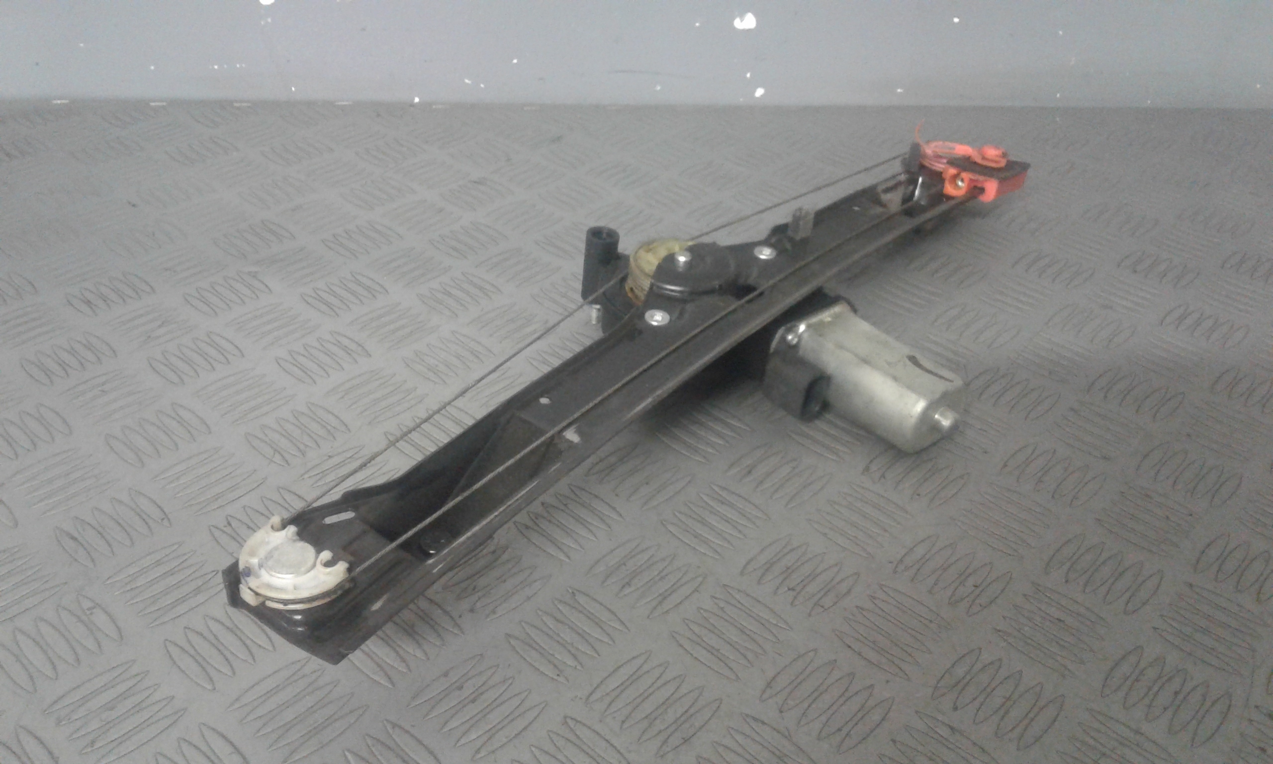 Alzacristallo Porta Ant. Destro Usato