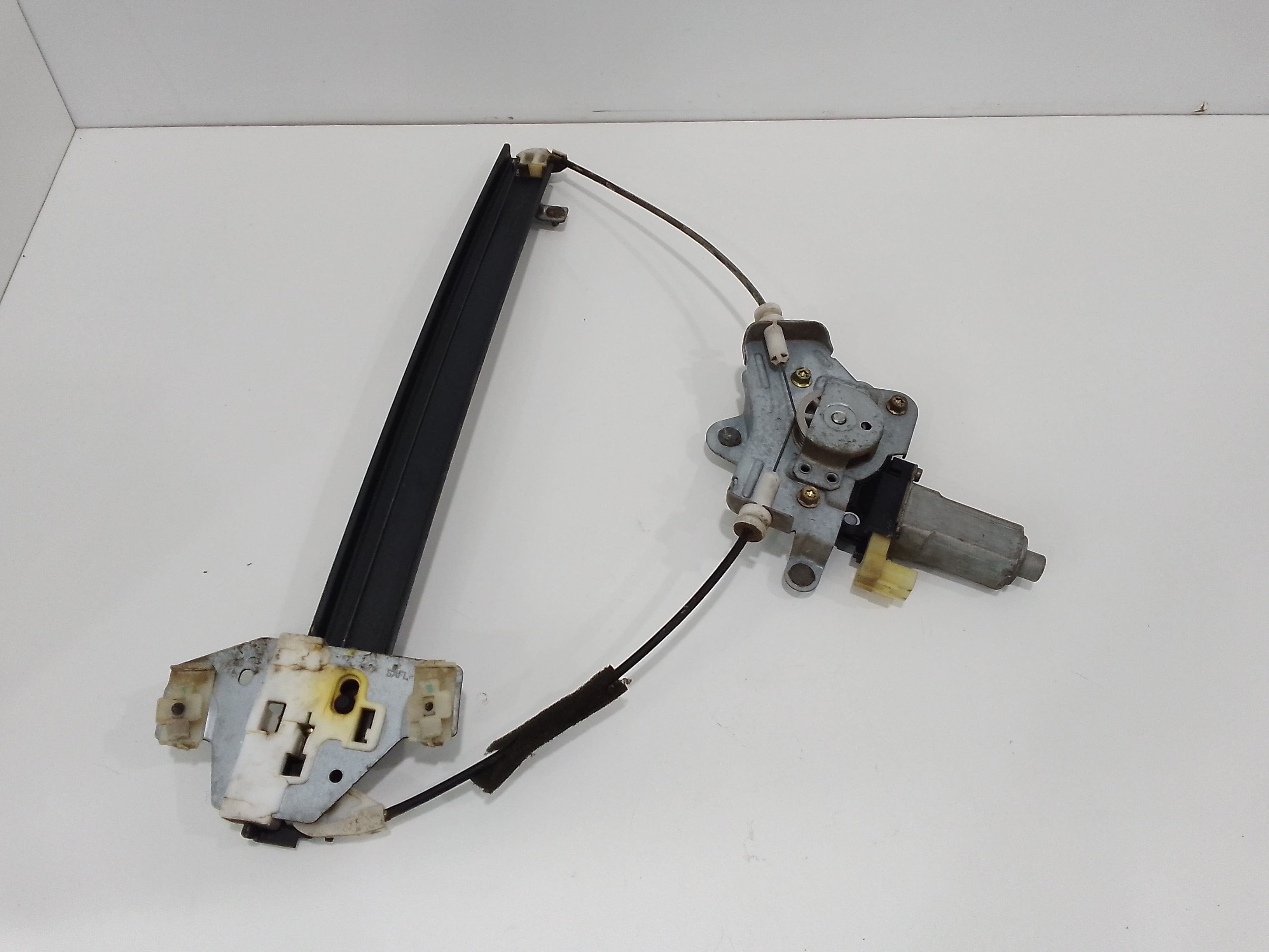 Alzacristallo Porta Ant. Sinistro 8240107000 Usato