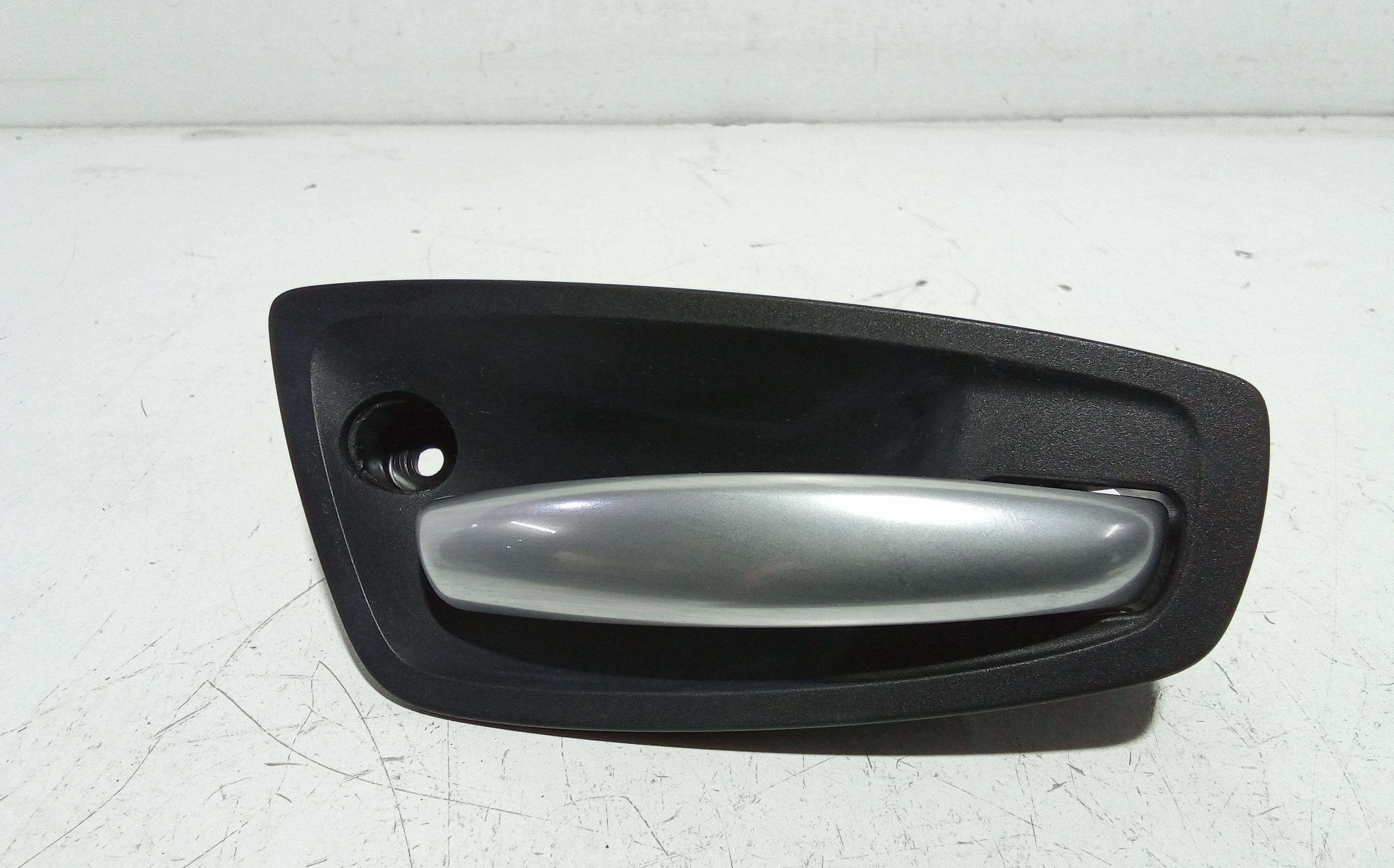 Maniglia Int. Apertura Porta Post. Destro 51417147167 Usato