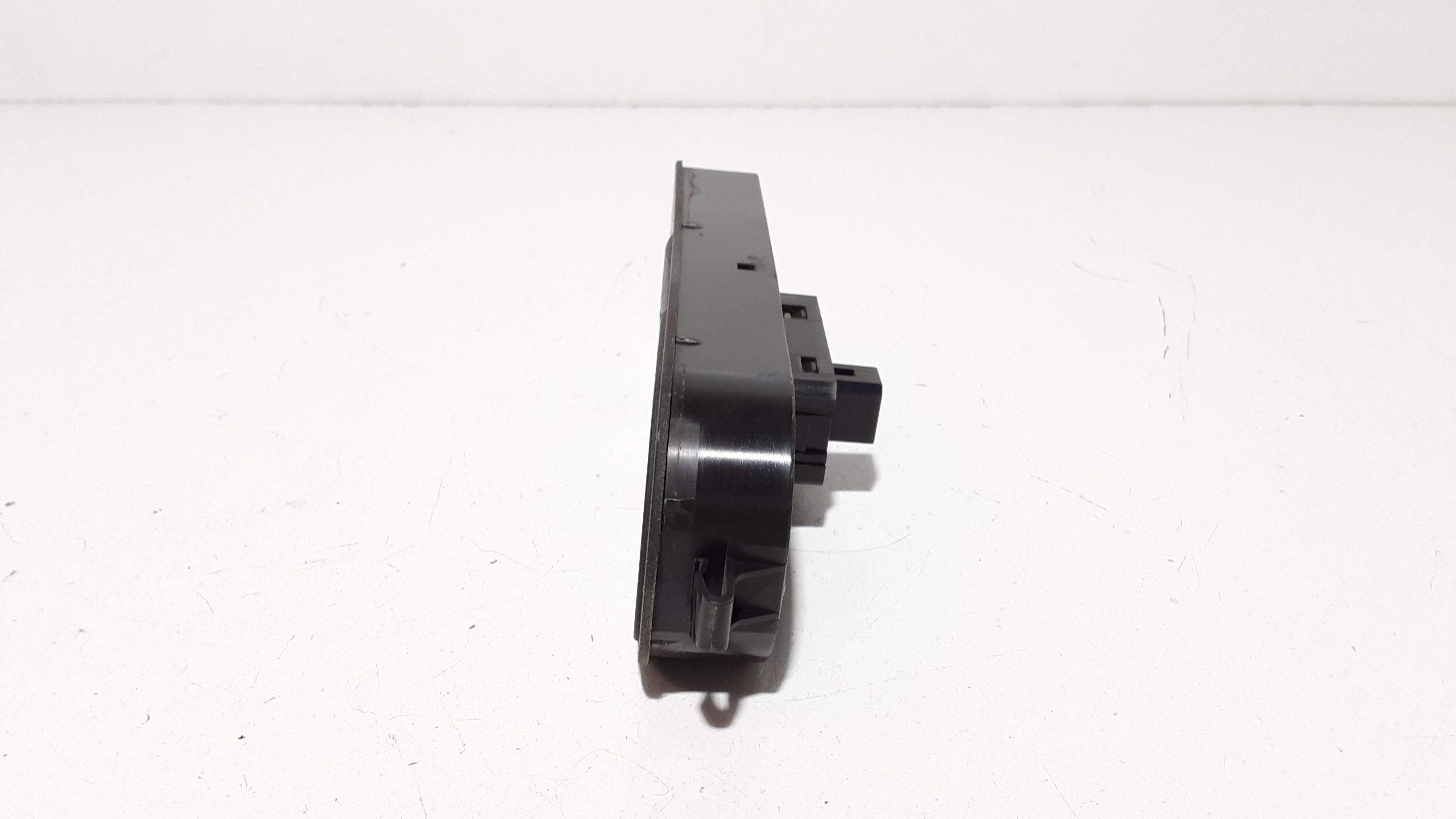 Interruttore Alzacristalli Porta Ant. Destro Usato