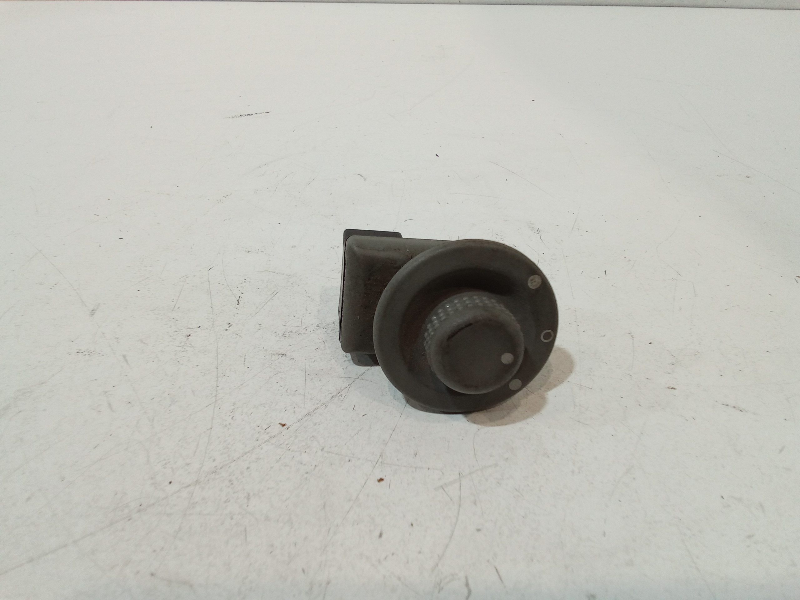 Interruttore Regolazione Retrovisore Est. Usato