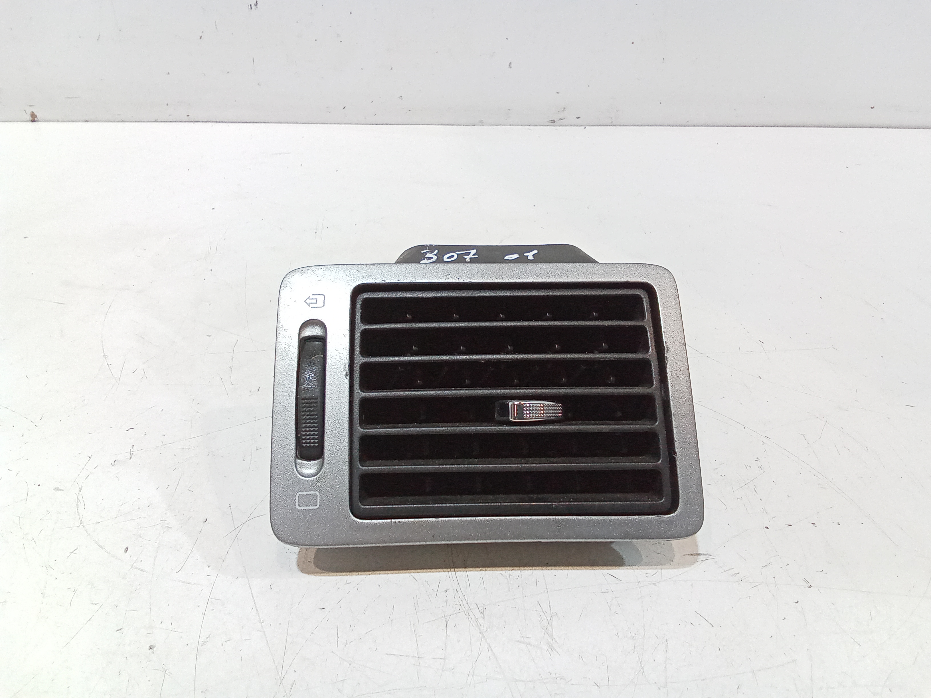 Condotto Aria Bocchette Lat. Cruscotto Sinistro Usato