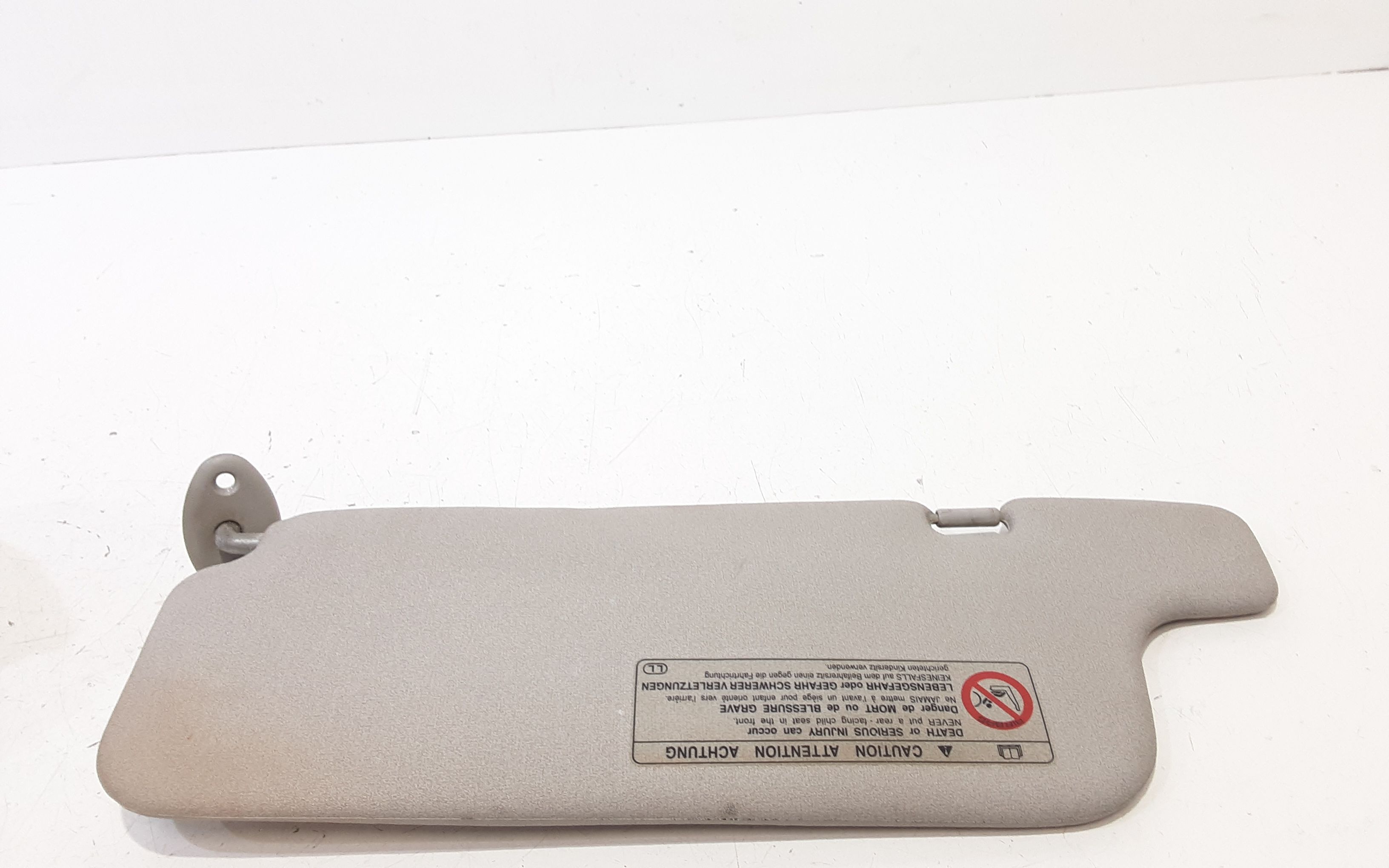 Aletta Parasole Parabrezza Destro 7431052041B0 Usato