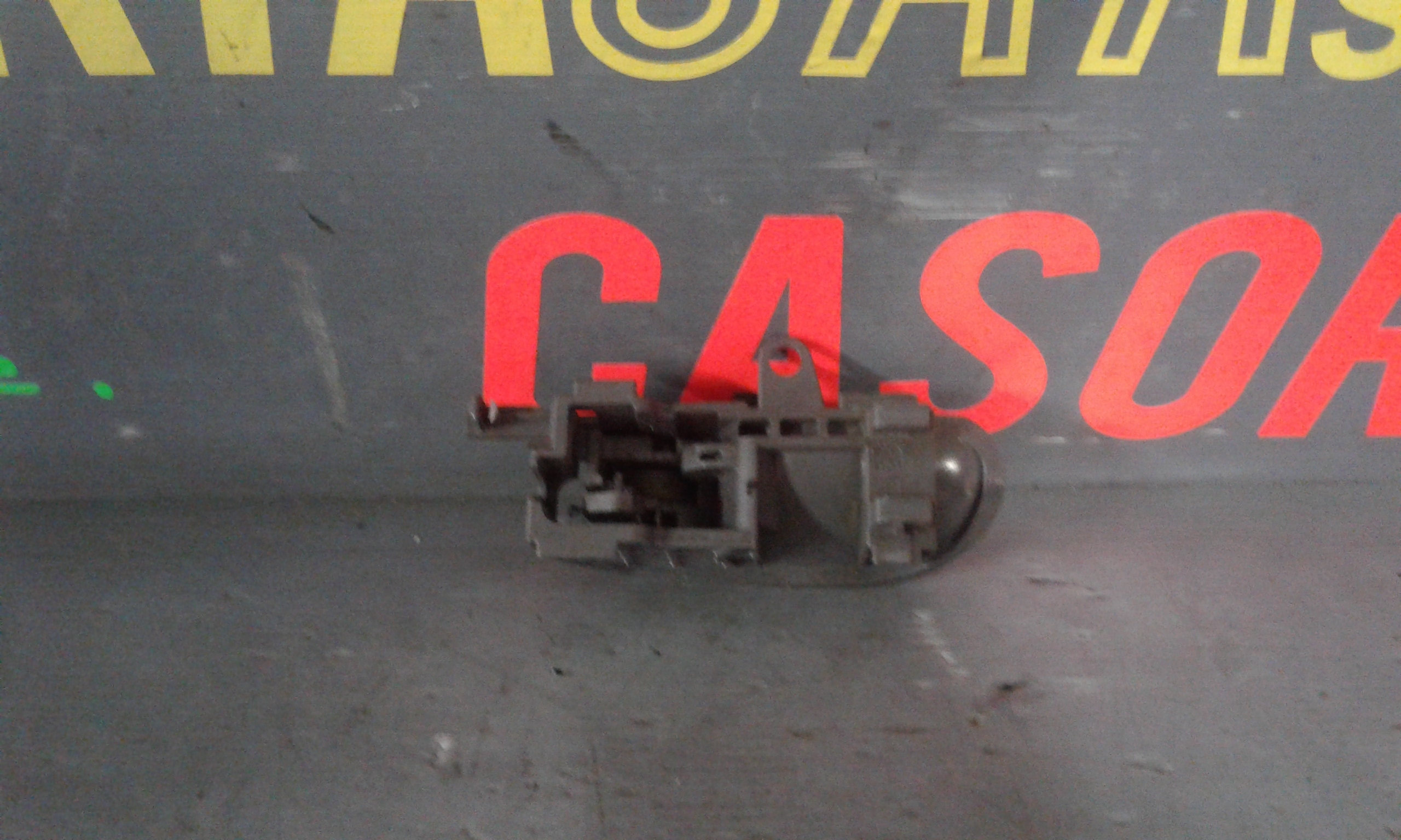 Maniglia Int. Apertura Porta Ant. Destro Usato