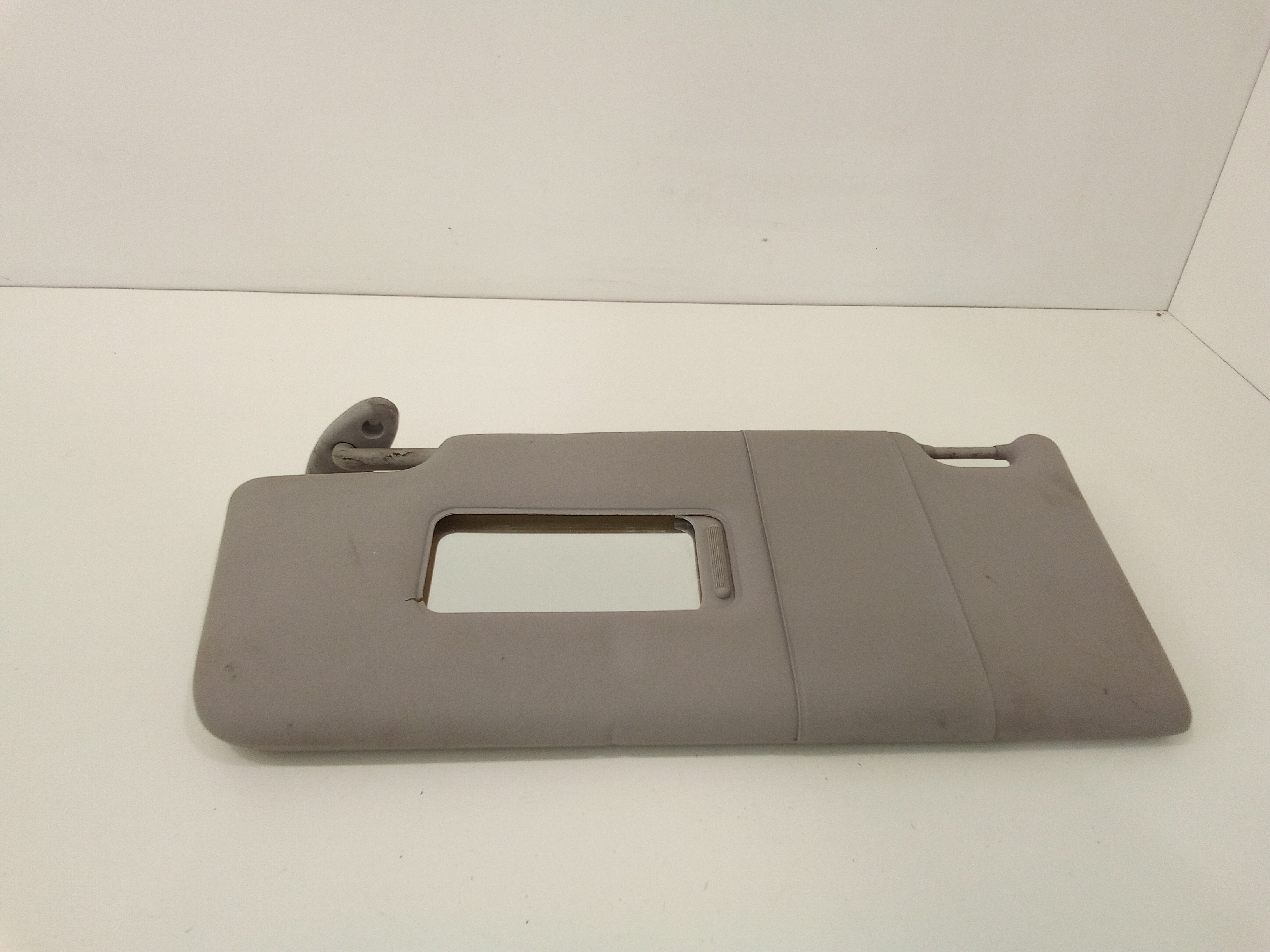 Aletta Parasole Parabrezza Sinistro 1146202 Usato