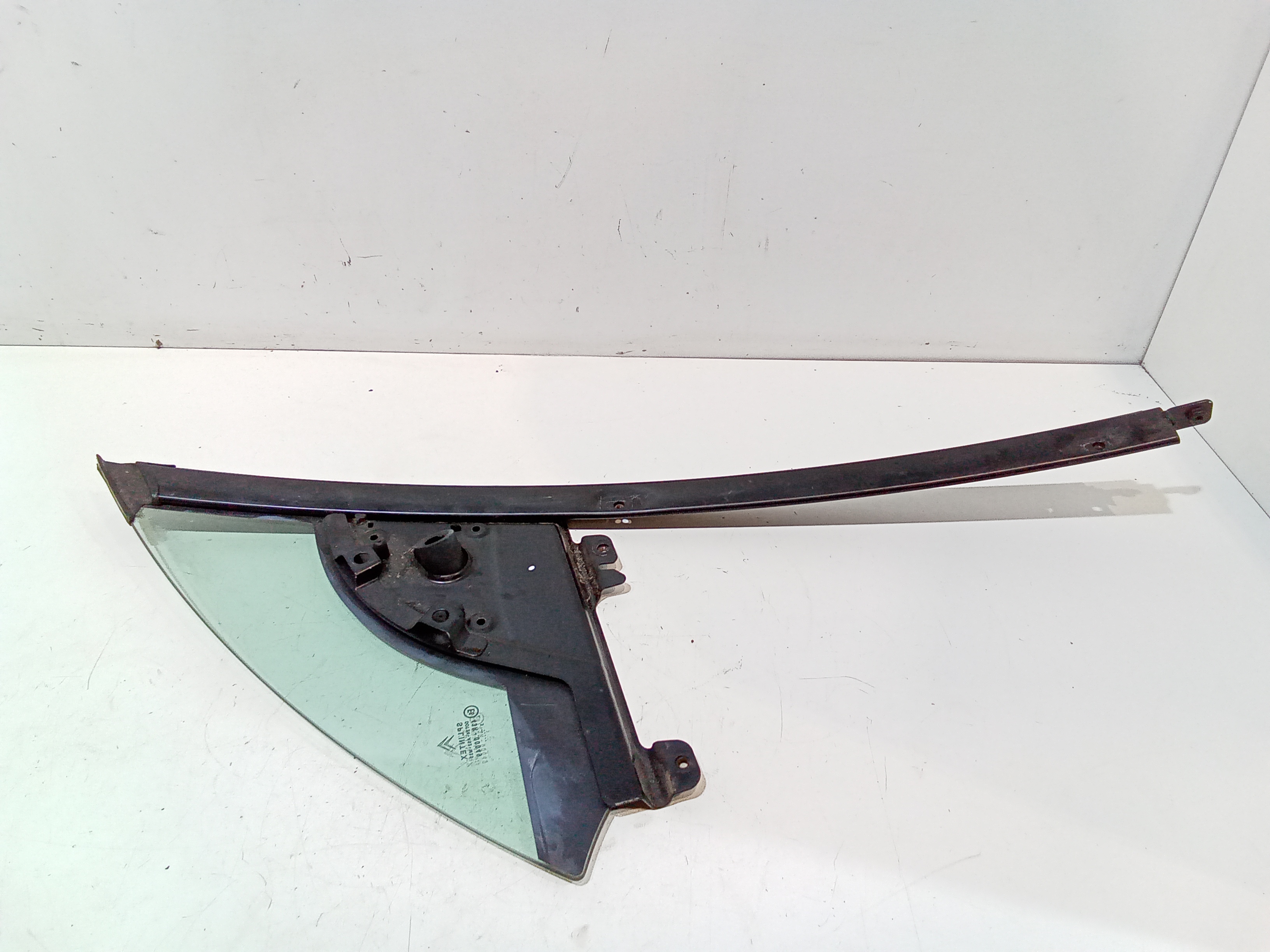 Deflettore Porta Ant. Usato