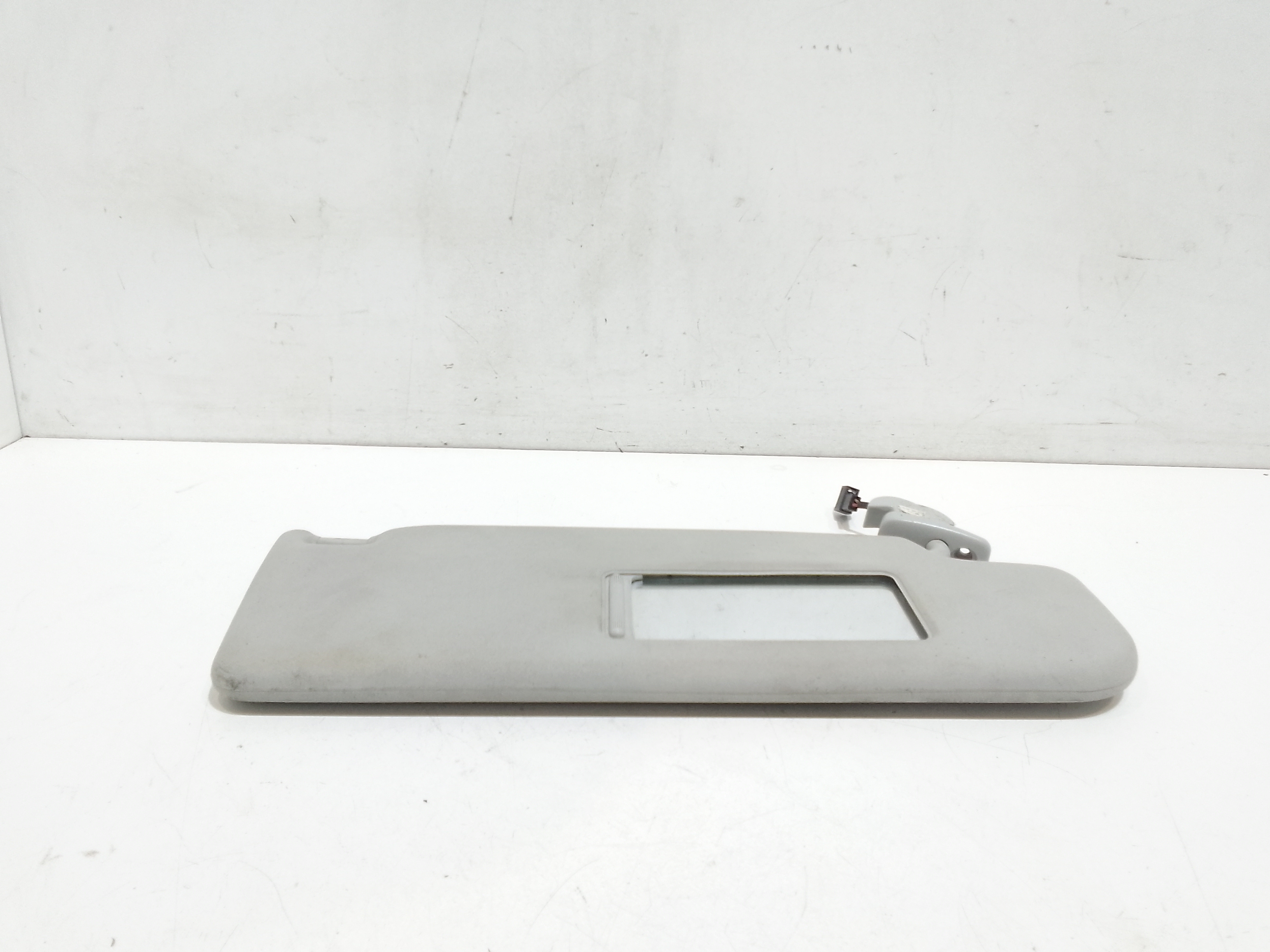 Aletta Parasole Parabrezza Destro 5P0857552T2F4 Usato