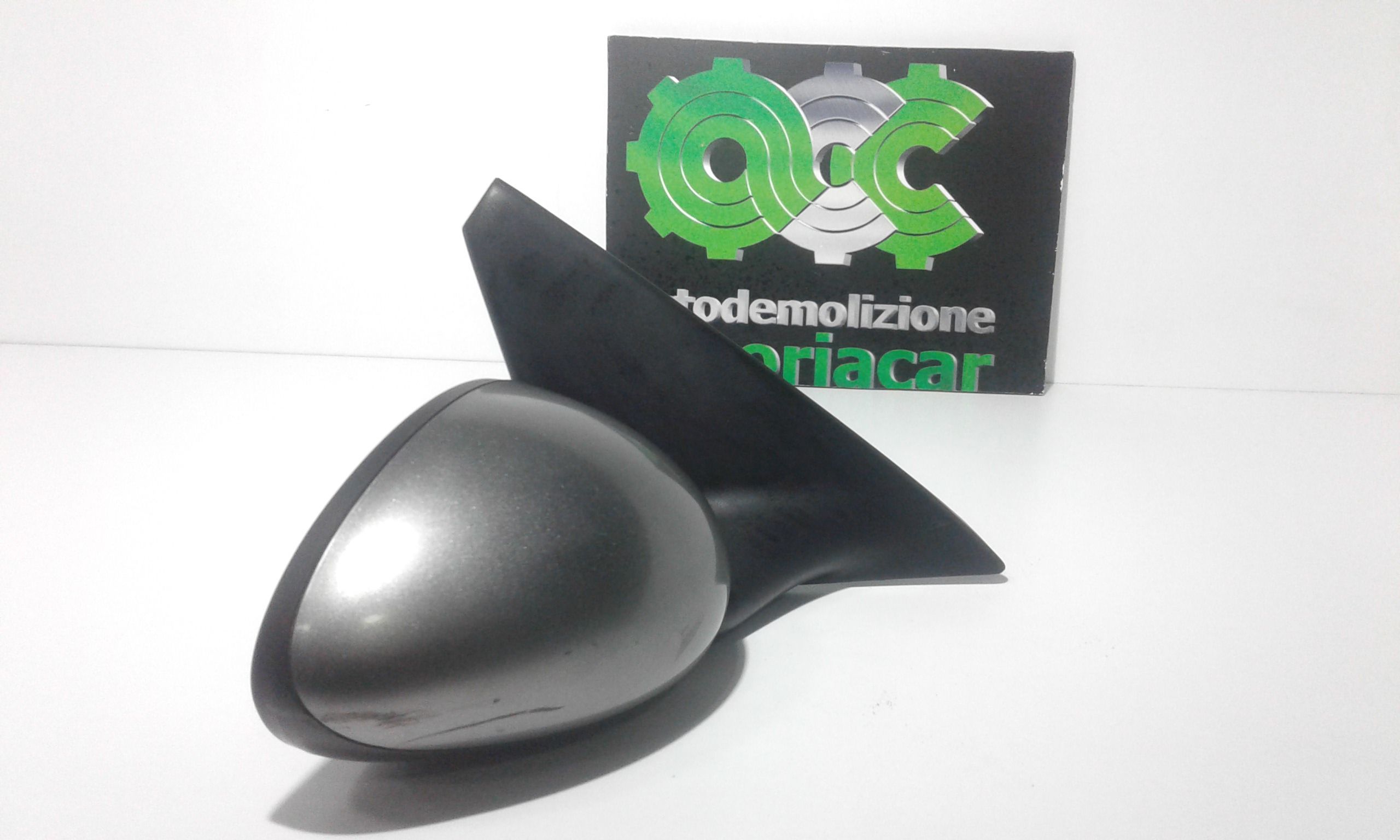 Retrovisore Est. Destro Usato