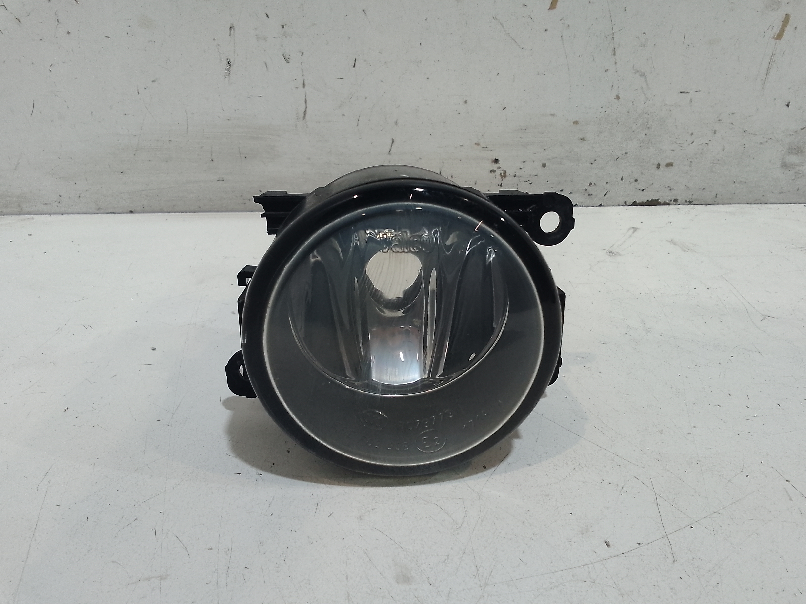 Proiettore Fendinebbia Sinistro 8200074008 Usato