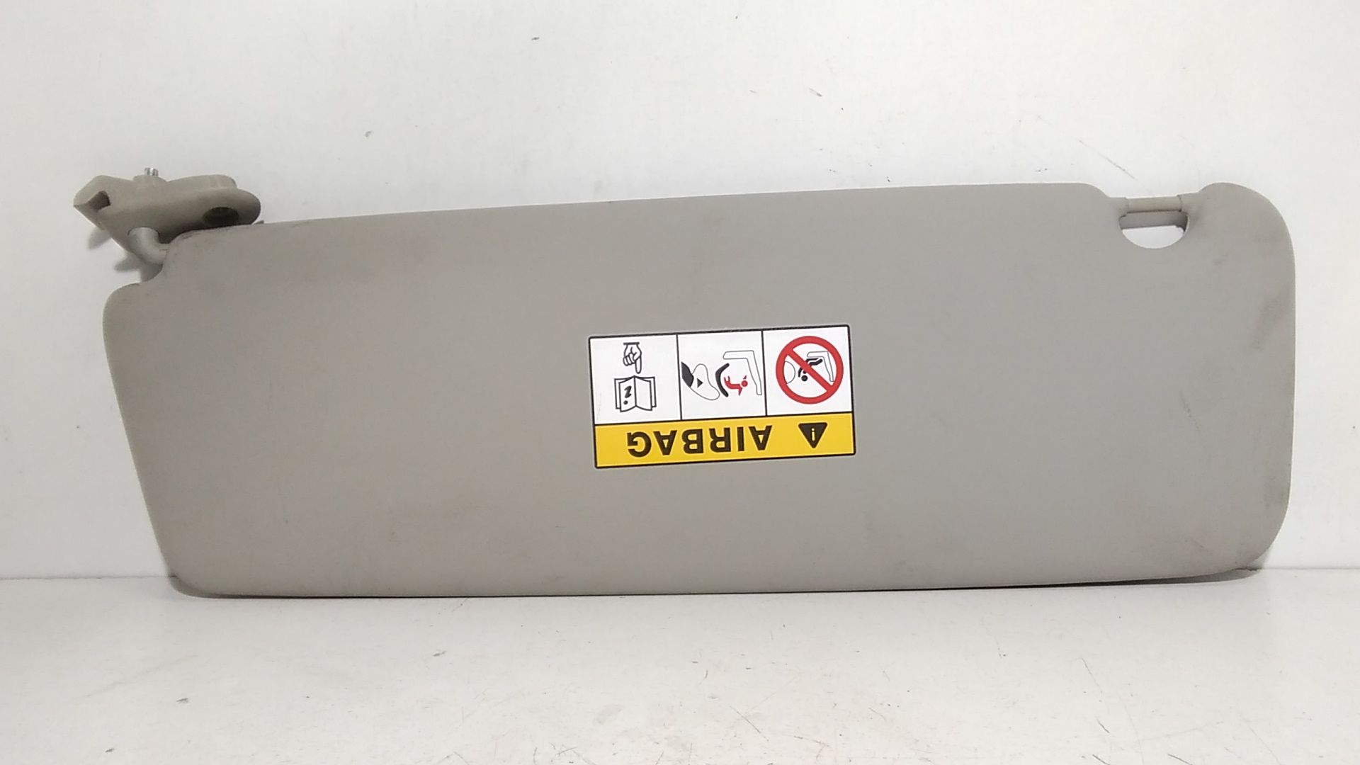 Aletta Parasole Parabrezza Destro 964001035R Usato