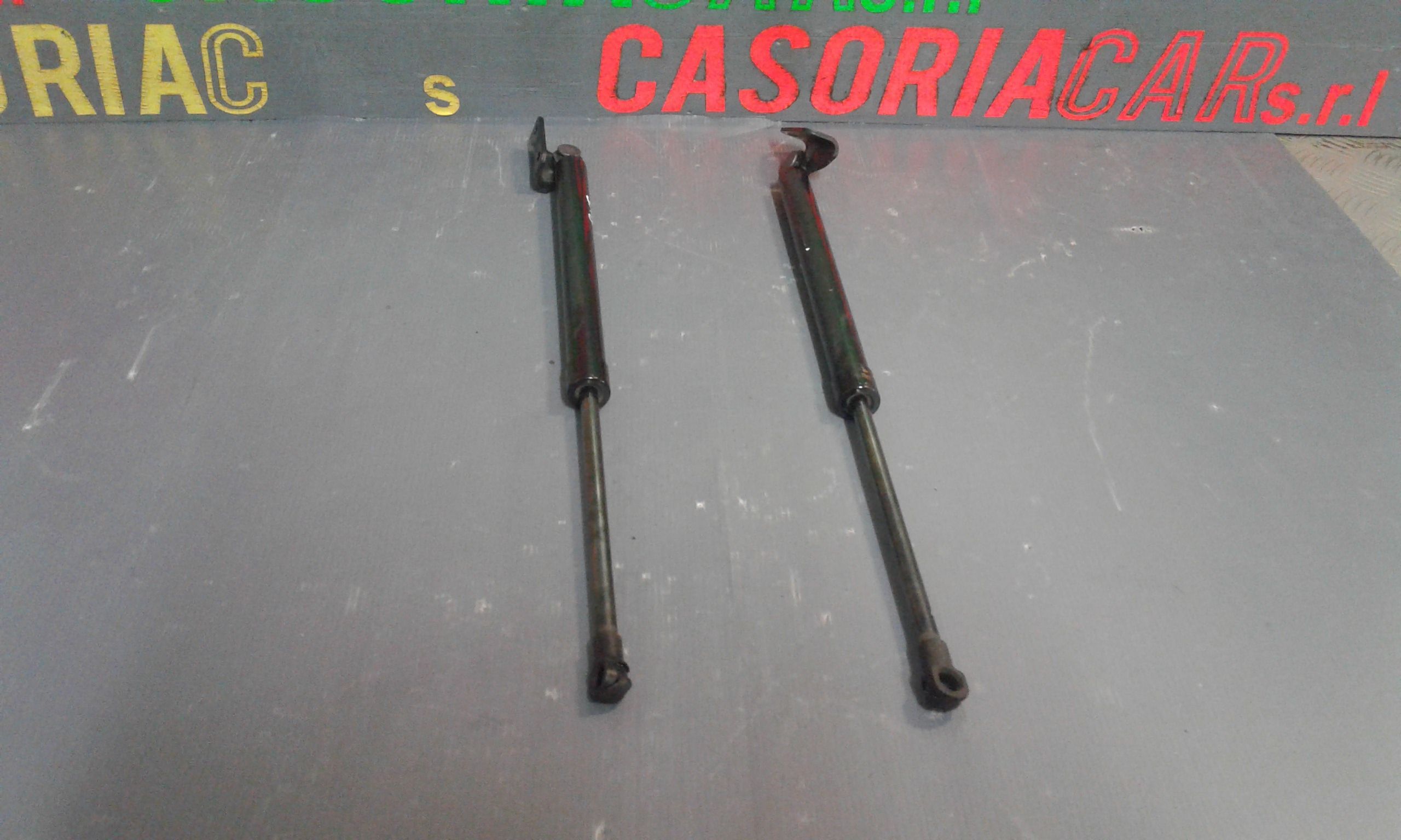 Cerniera Cofano Post. Destro Usato