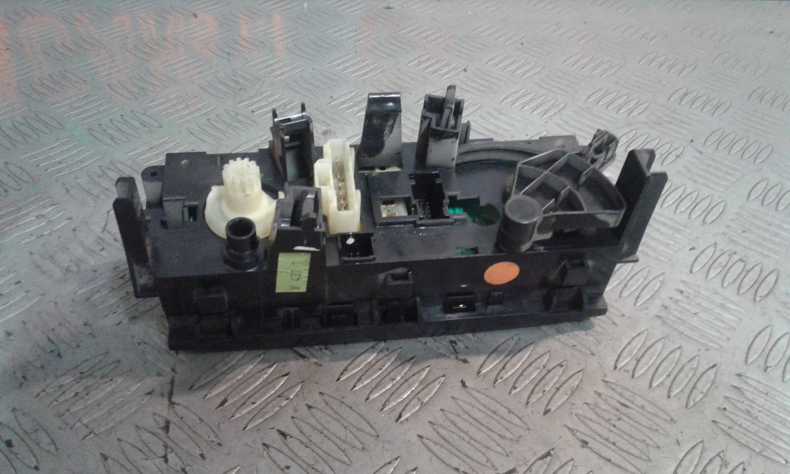 Blocco Comando Climatizzazione 6451TH Usato