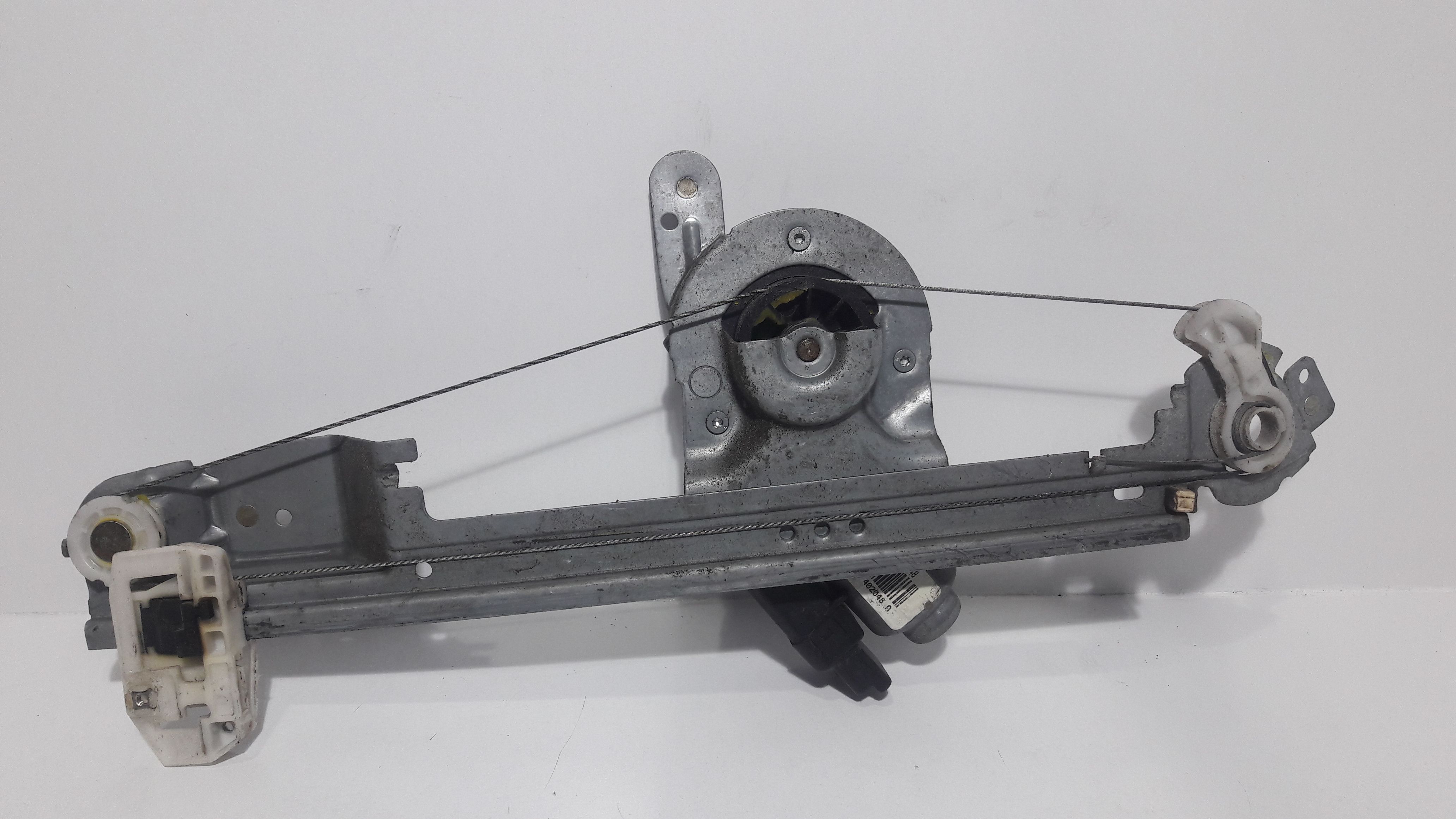 Alzacristallo Porta Post. Destro 8200118854 Usato