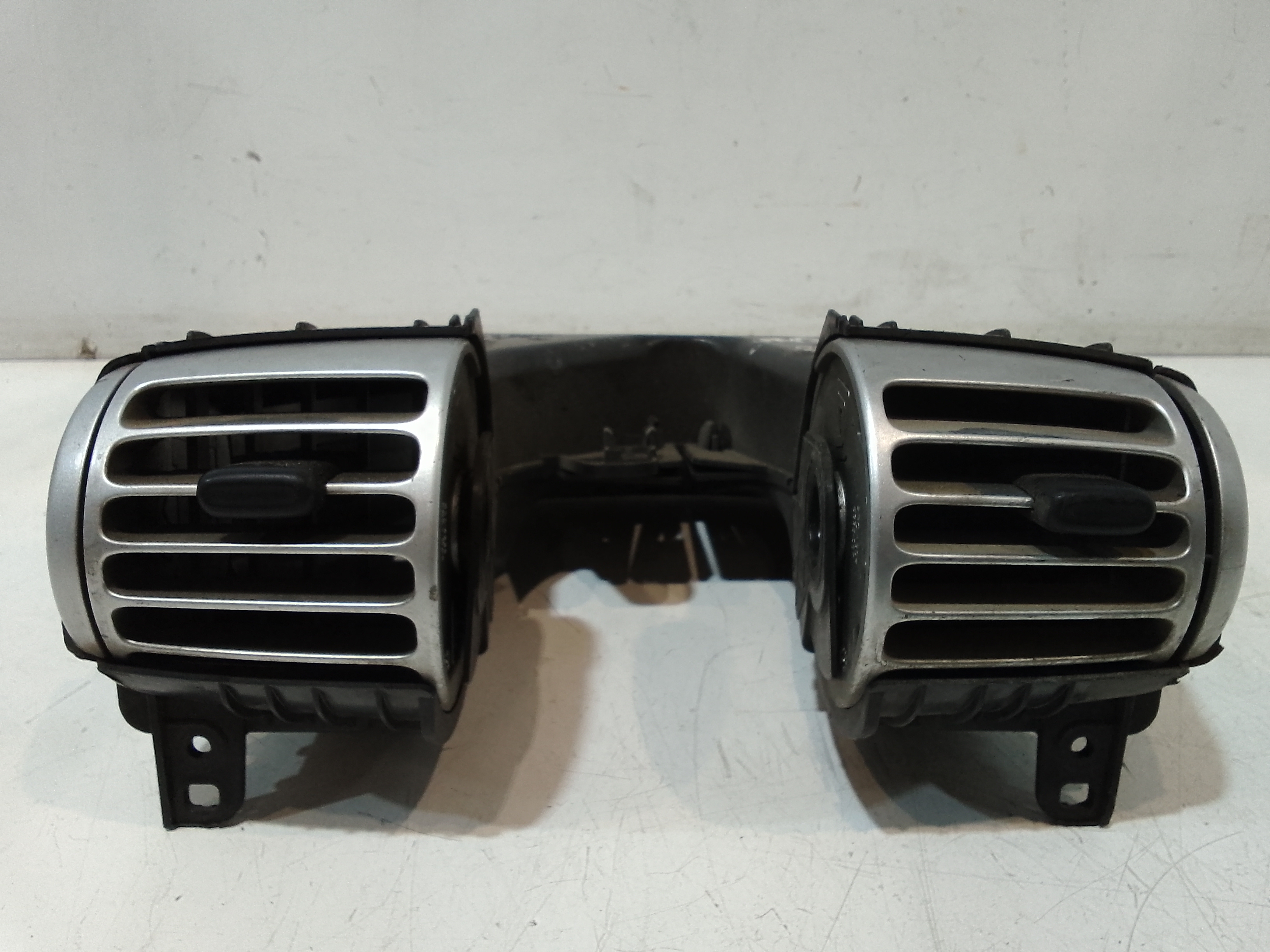 Condotto Aria Bocchette Centr. Sup. Cruscotto Usato