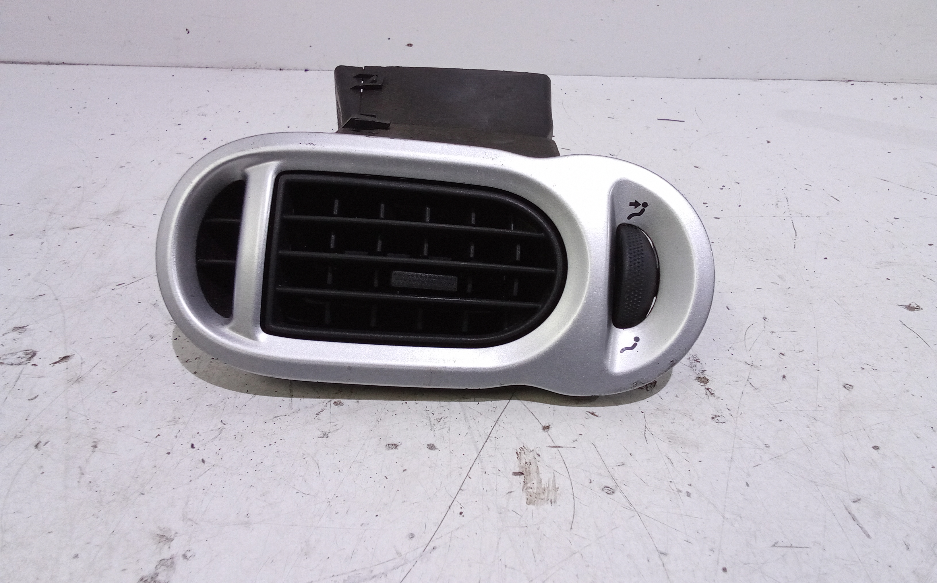 Condotto Aria Bocchette Lat. Cruscotto Destro Usato