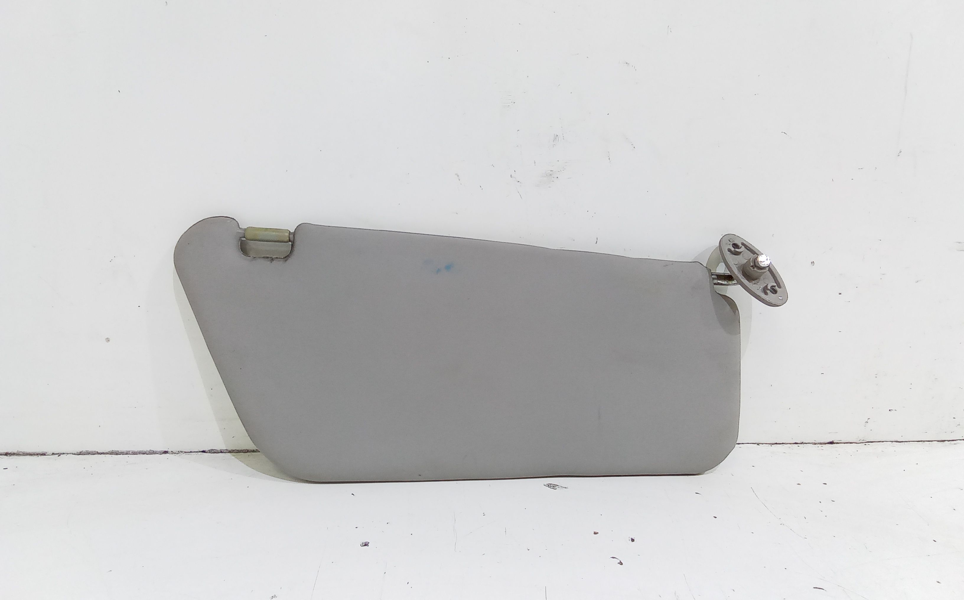 Aletta Parasole Parabrezza Sinistro 96279932 Usato