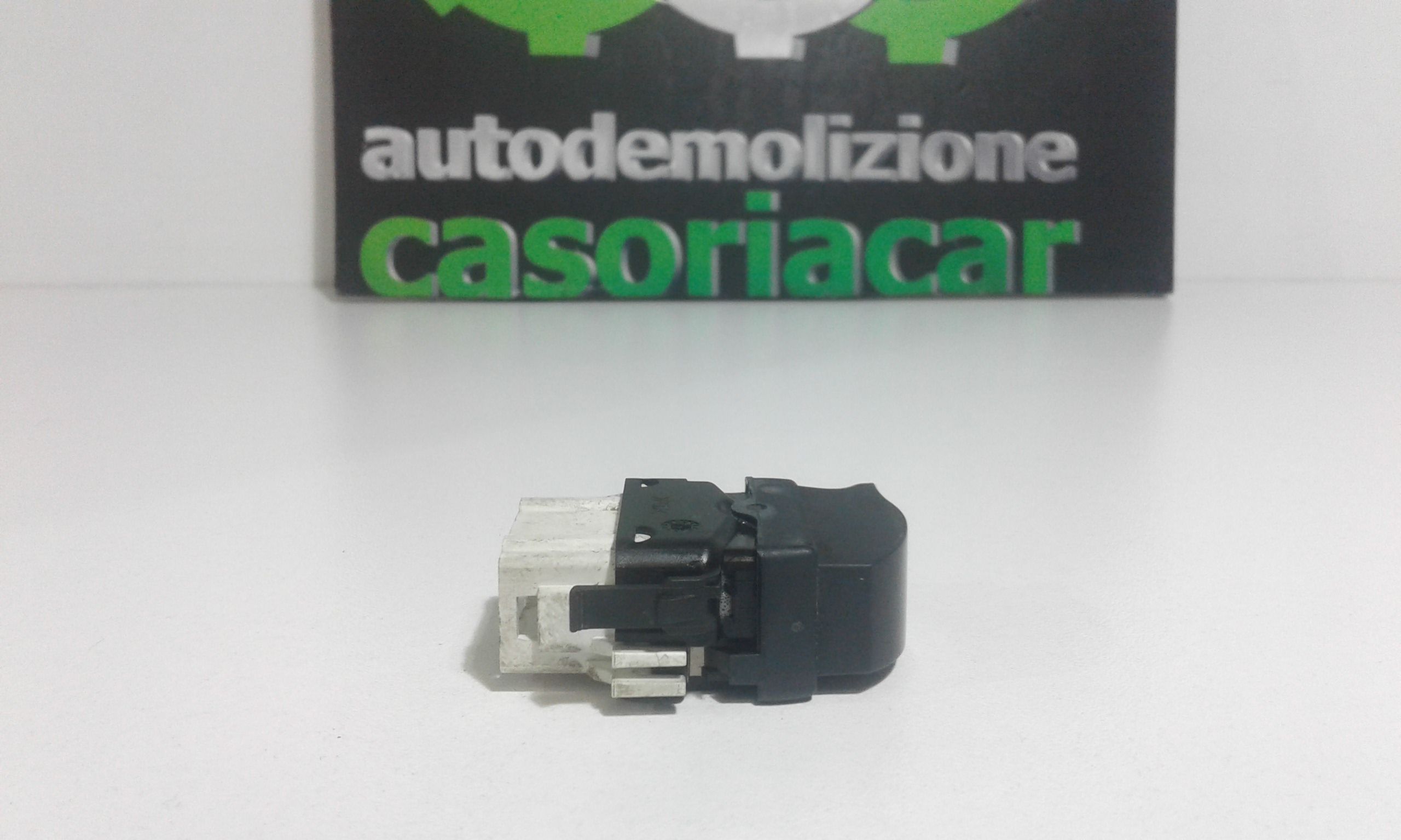 Interruttore Alzacristalli Porta Ant. Destro Usato