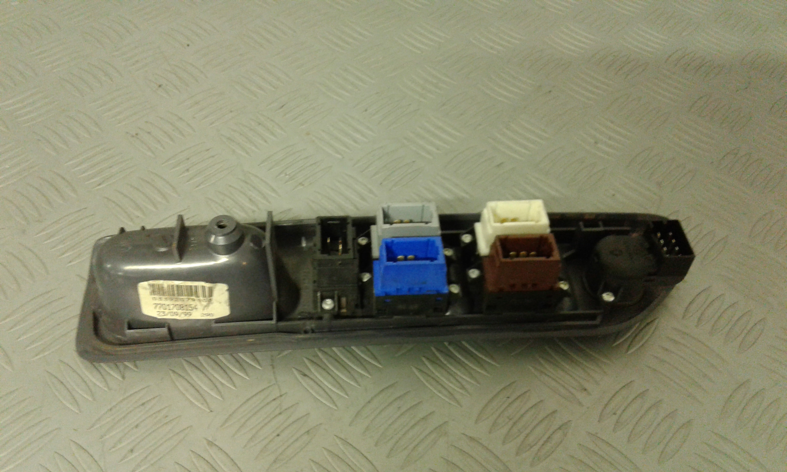 Interruttore Alzacristalli Porta Ant. Sinistro Usato