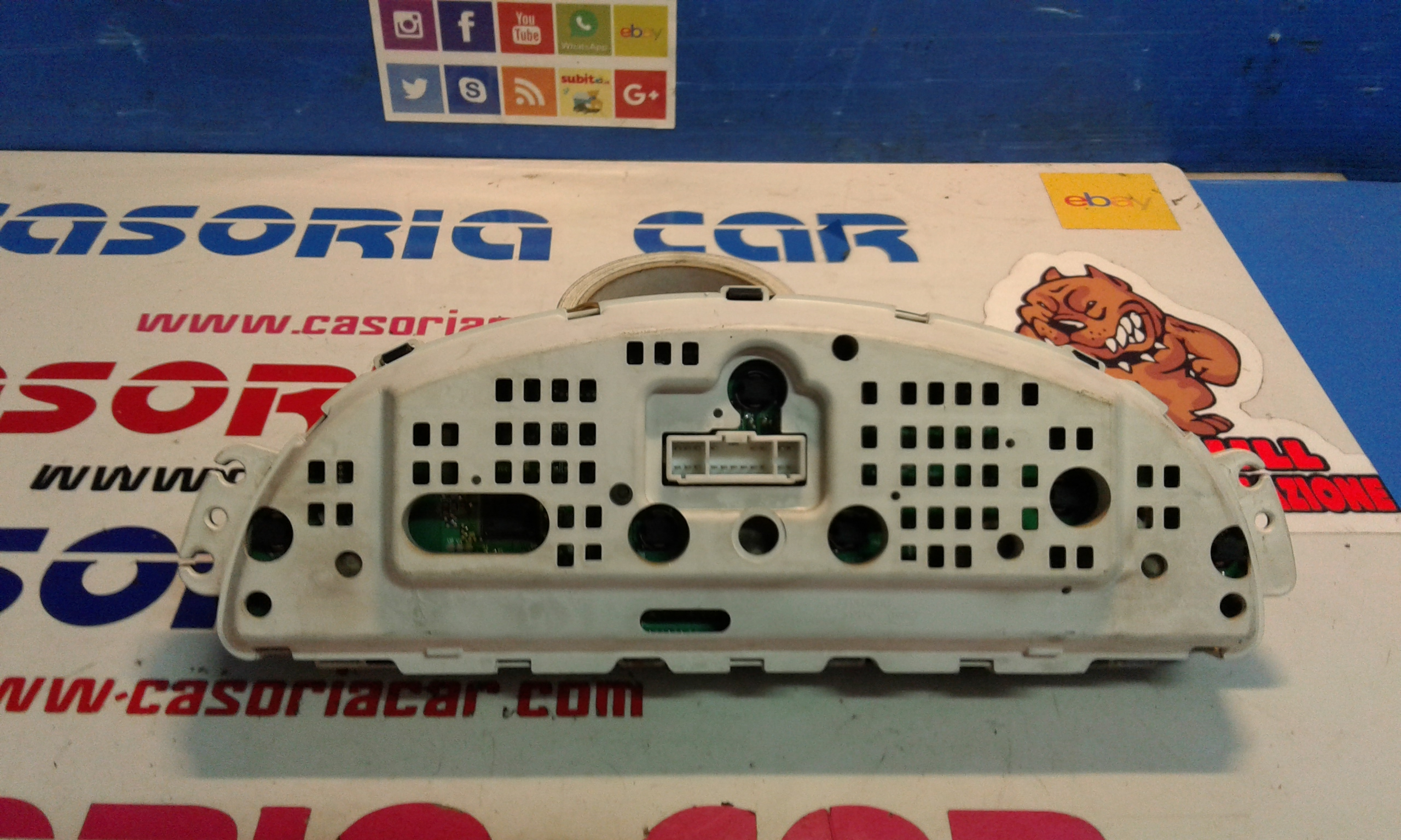 Quadro Portastrumenti Usato