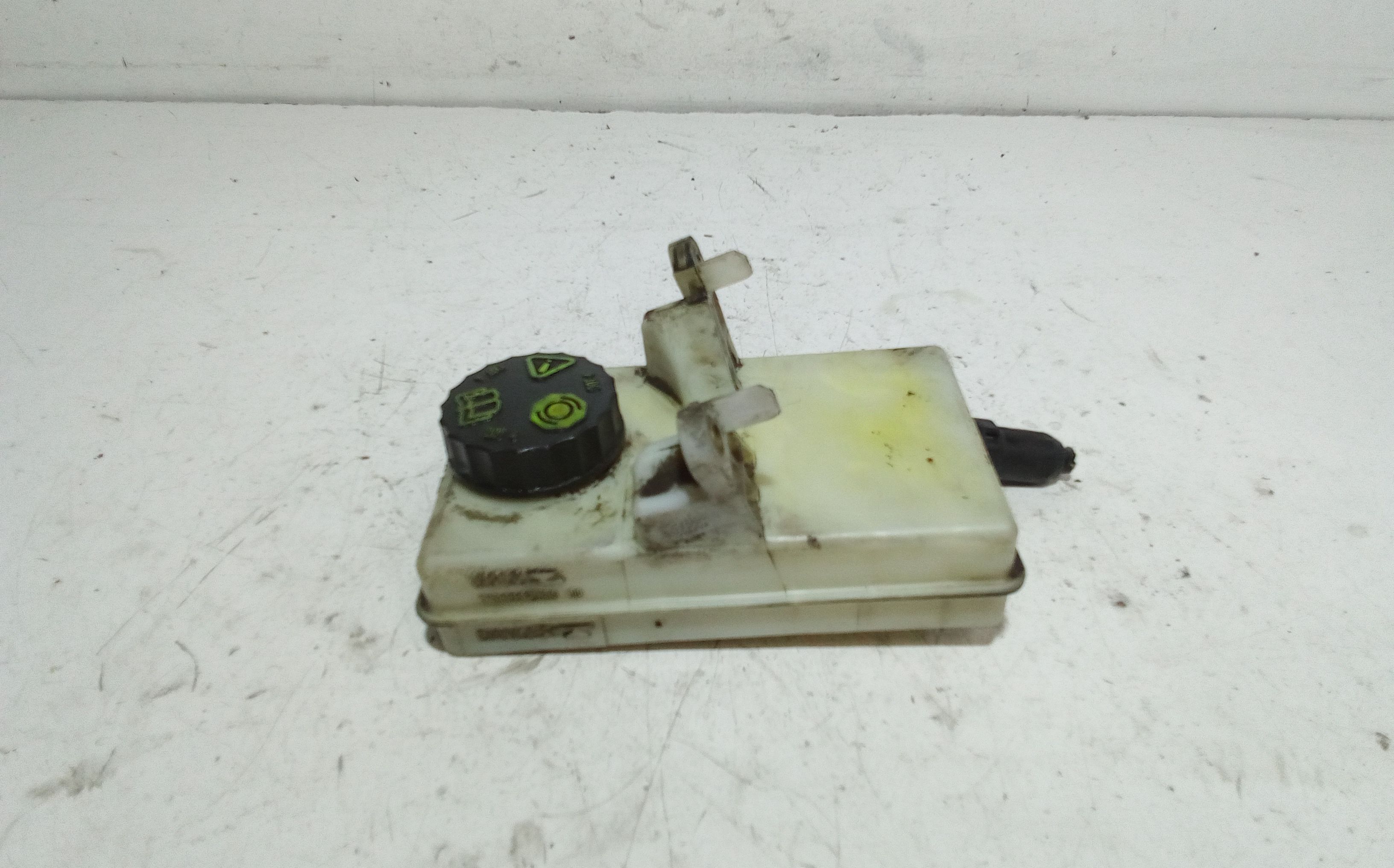 Serbatoio Liquido Freni Usato