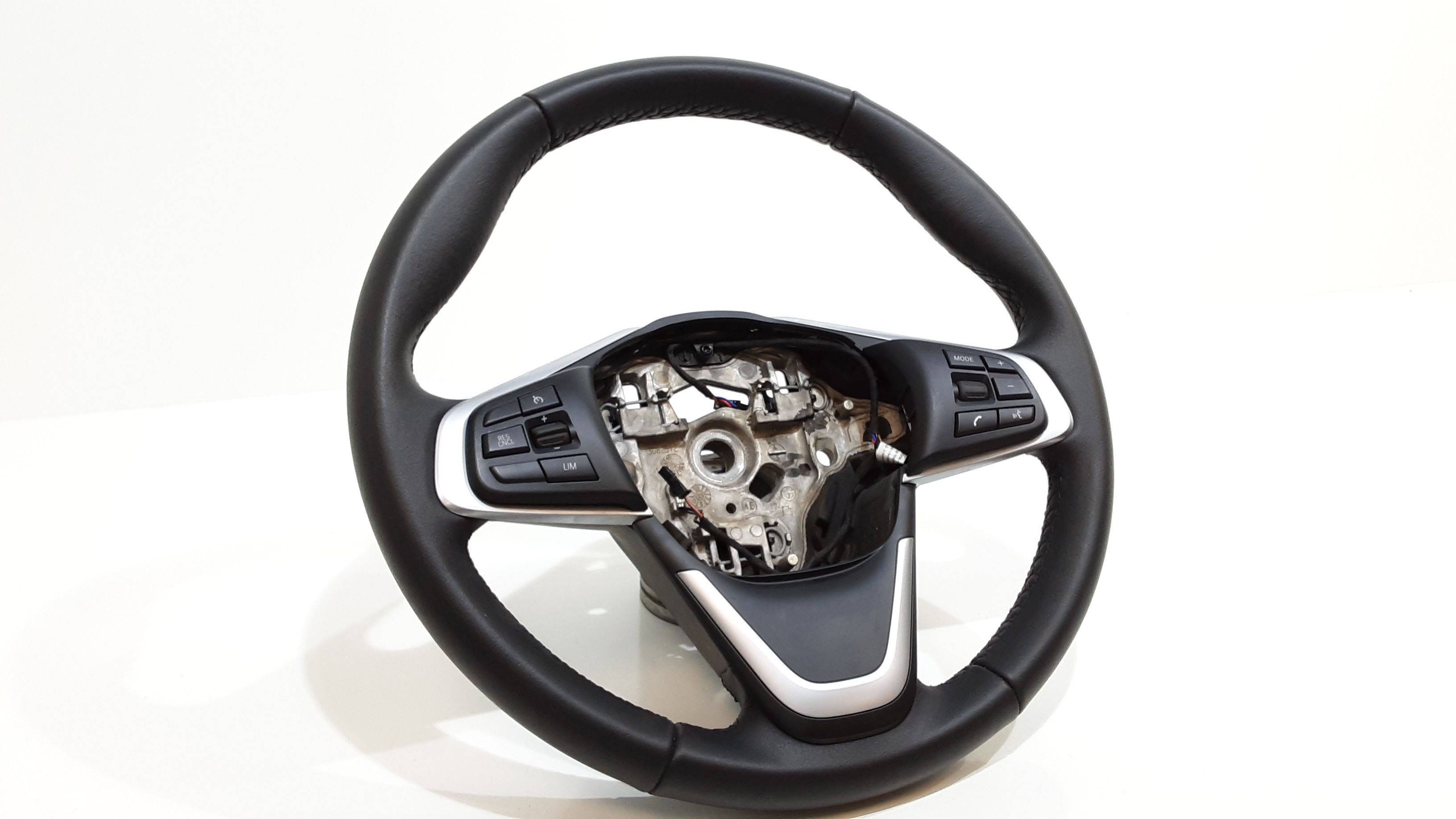 Volante 32306860356 Usato