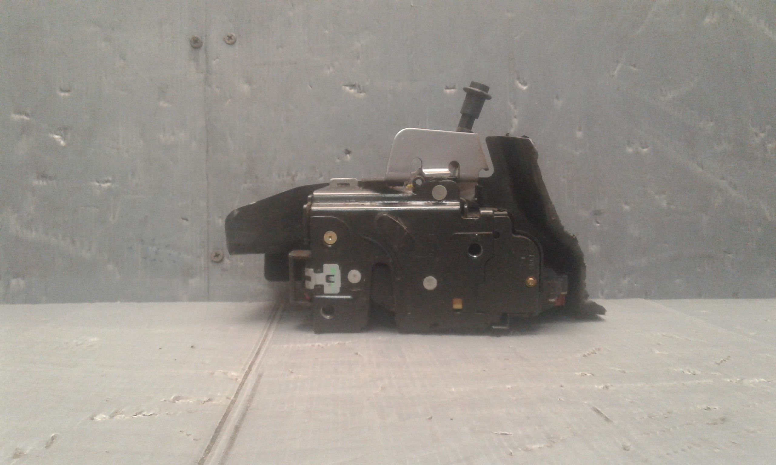 Serratura Porta Post. Sinistro 8E0839015C Usato