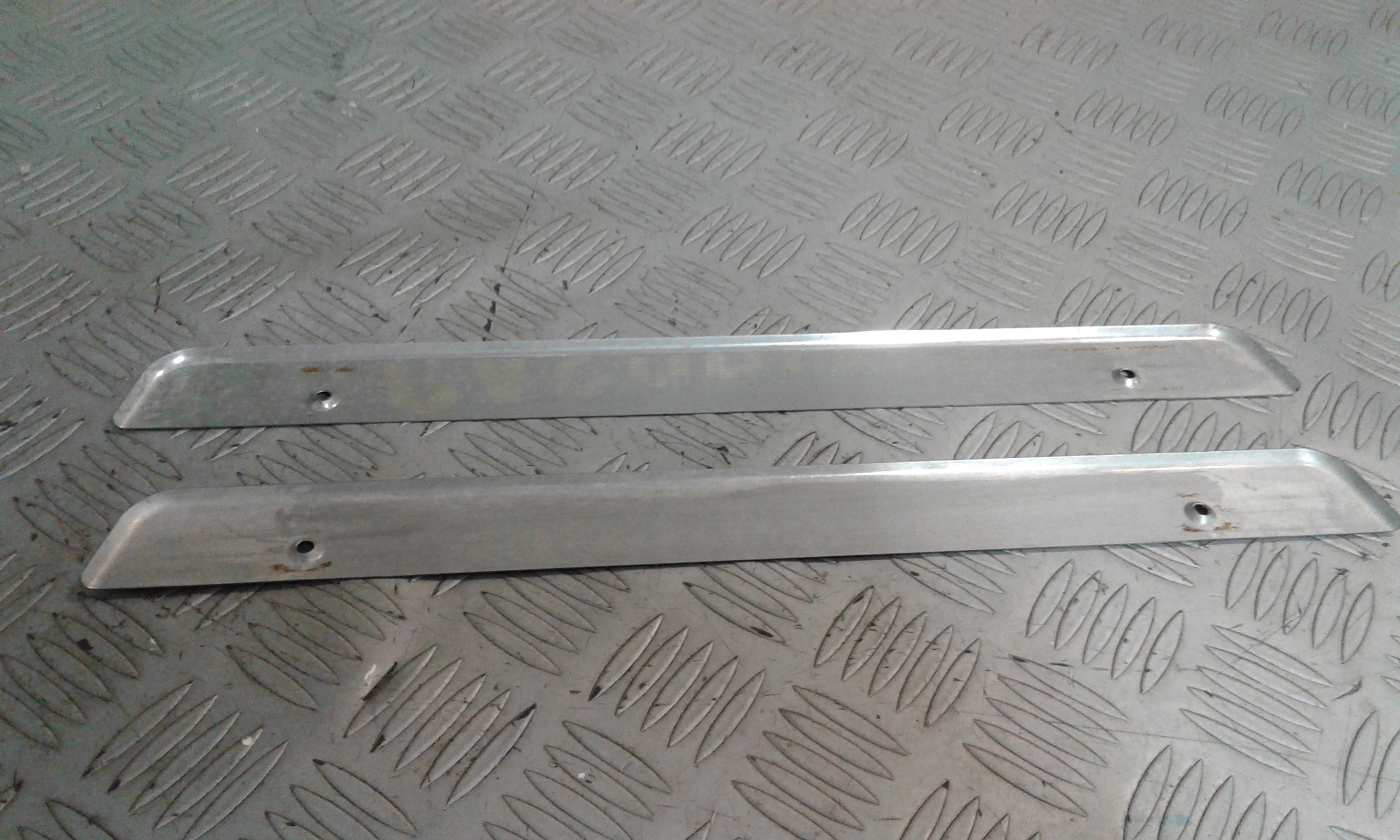 Rivestimento Int. Battitacco Post. Dx Usato