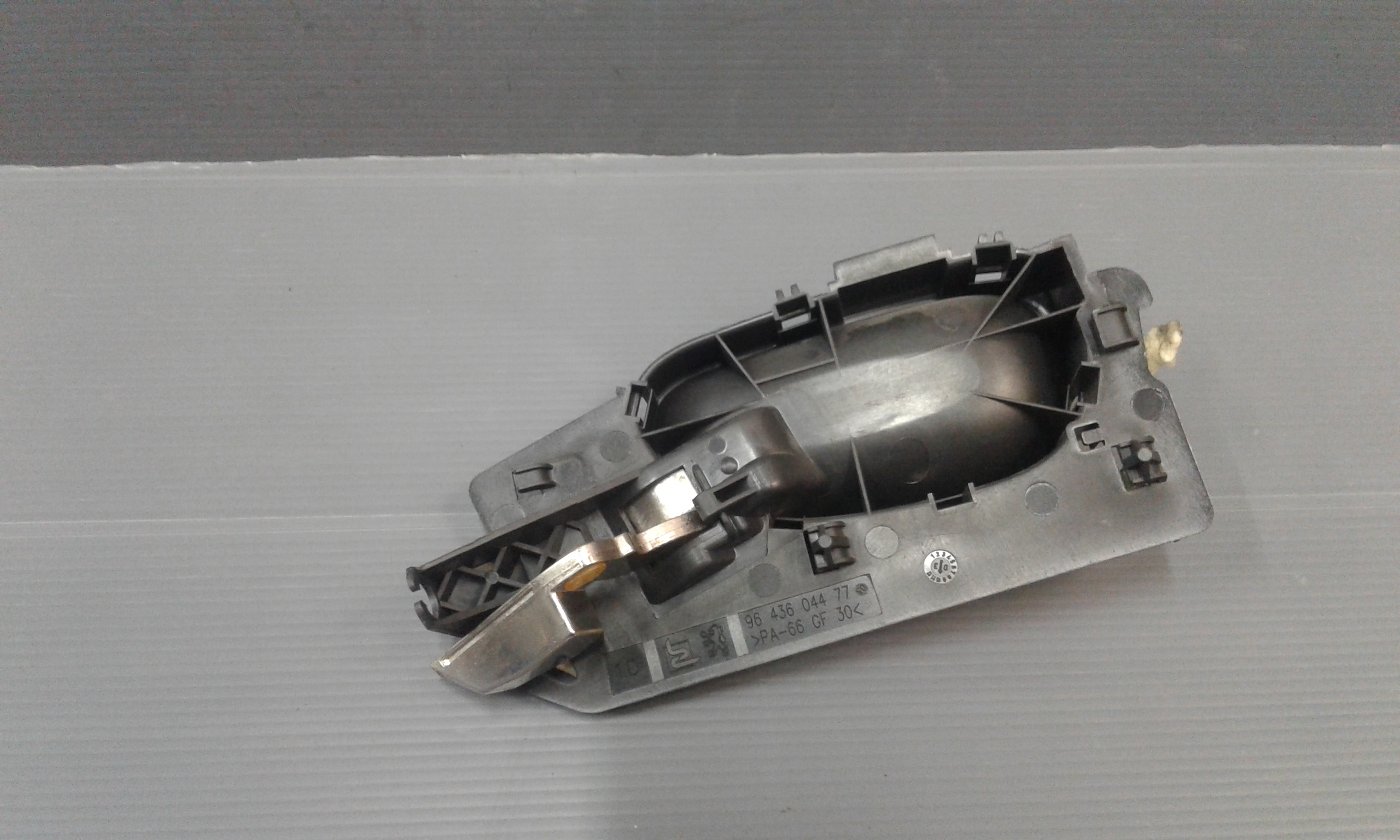 Maniglia Int. Apertura Porta Ant. Sinistro 9143E9 Usato