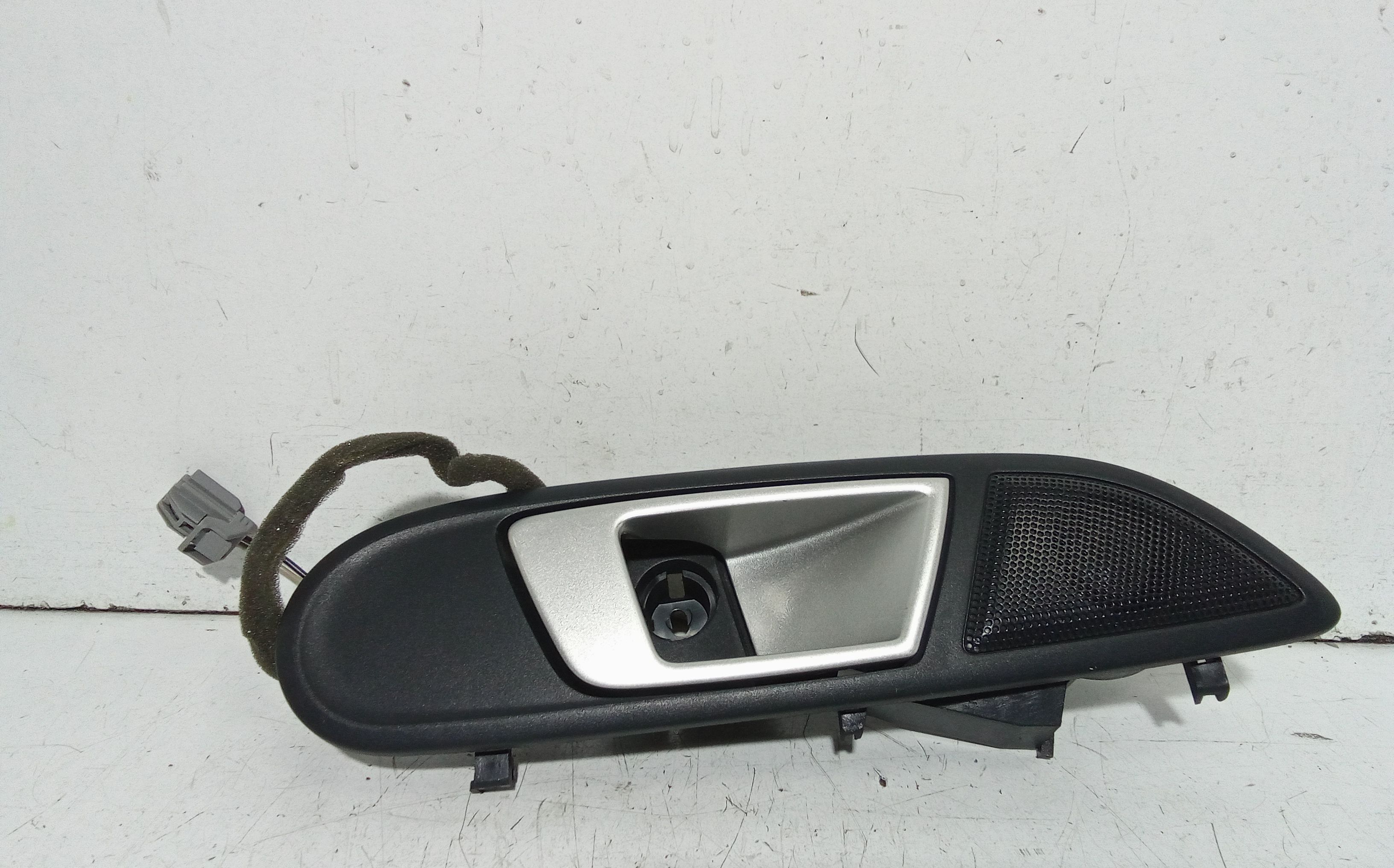 Maniglia Int. Apertura Porta Ant. Destro Usato