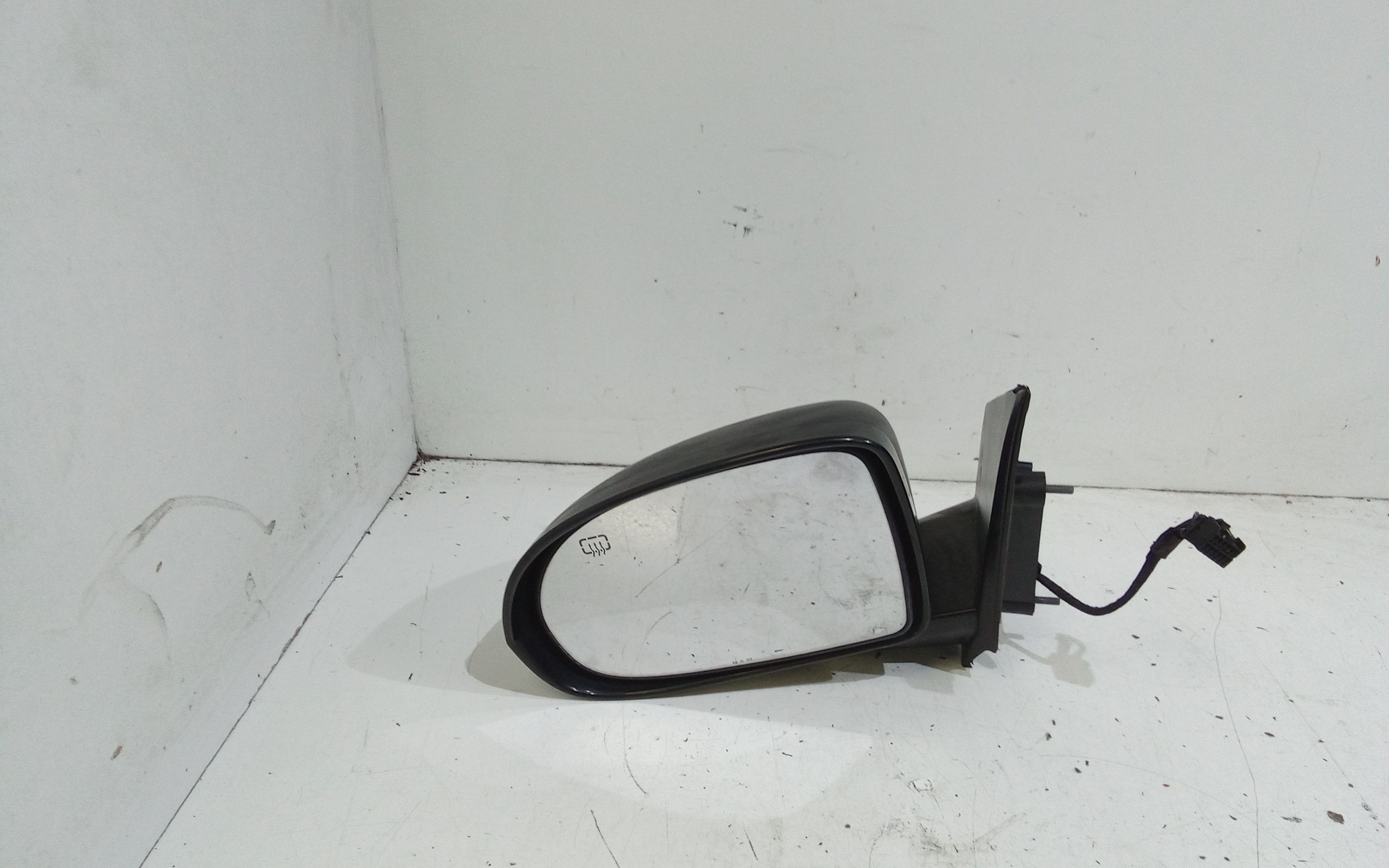 Retrovisore Est. Sinistro K05115037AC Usato