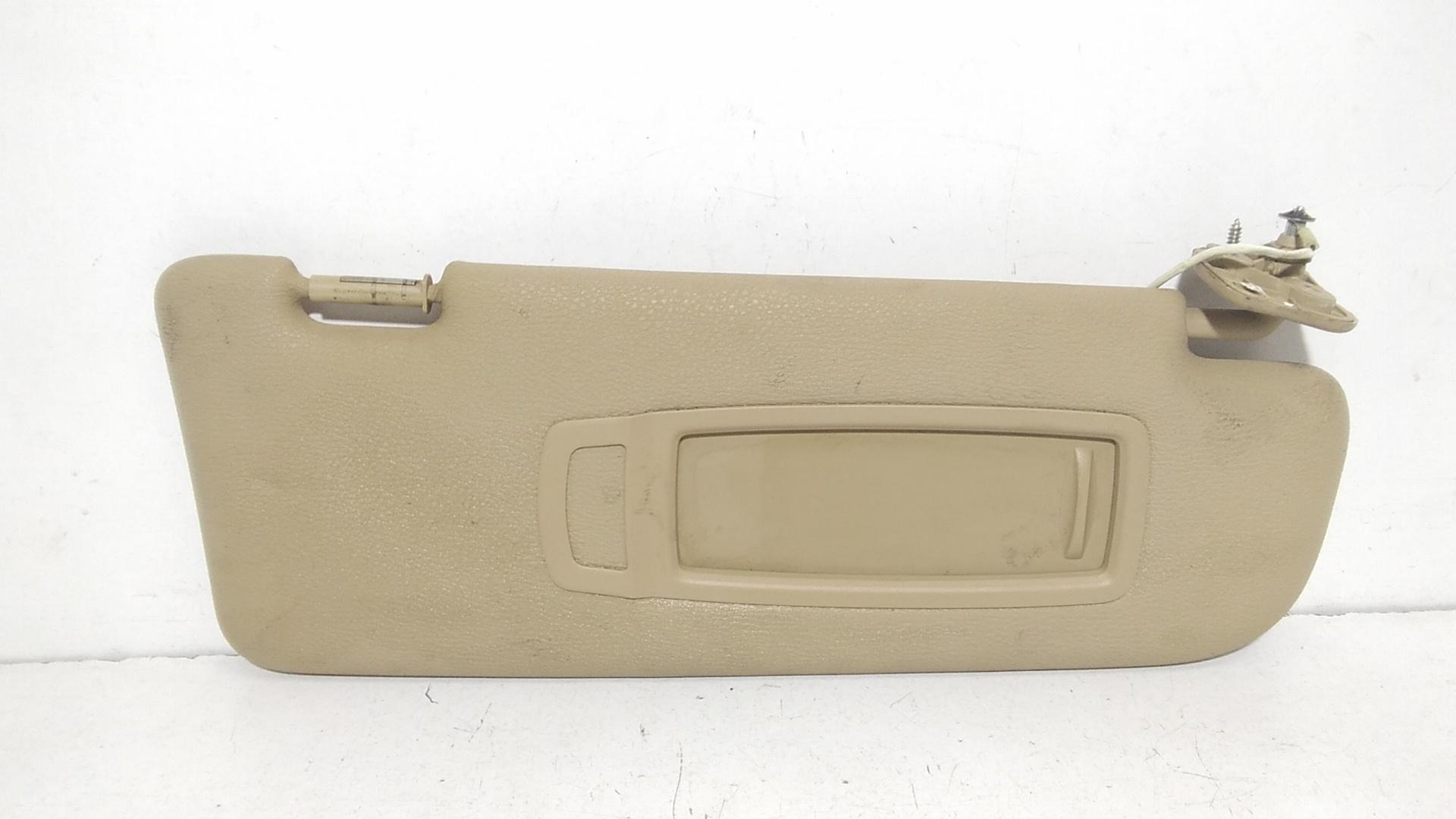 Aletta Parasole Parabrezza Destro 51167896768 Usato