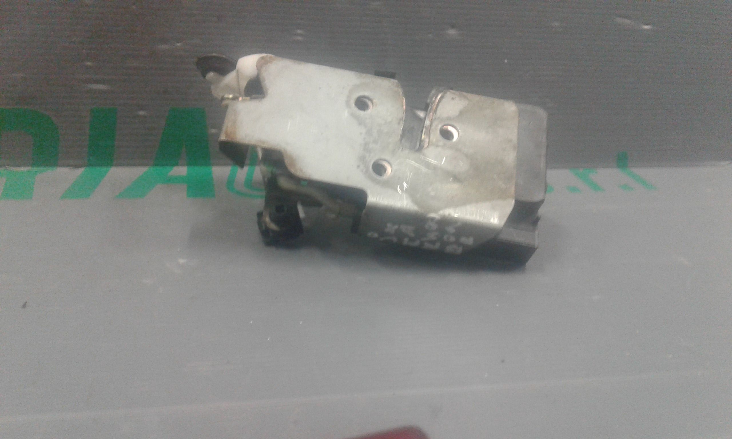 Serratura Porta Post. Destro Usato