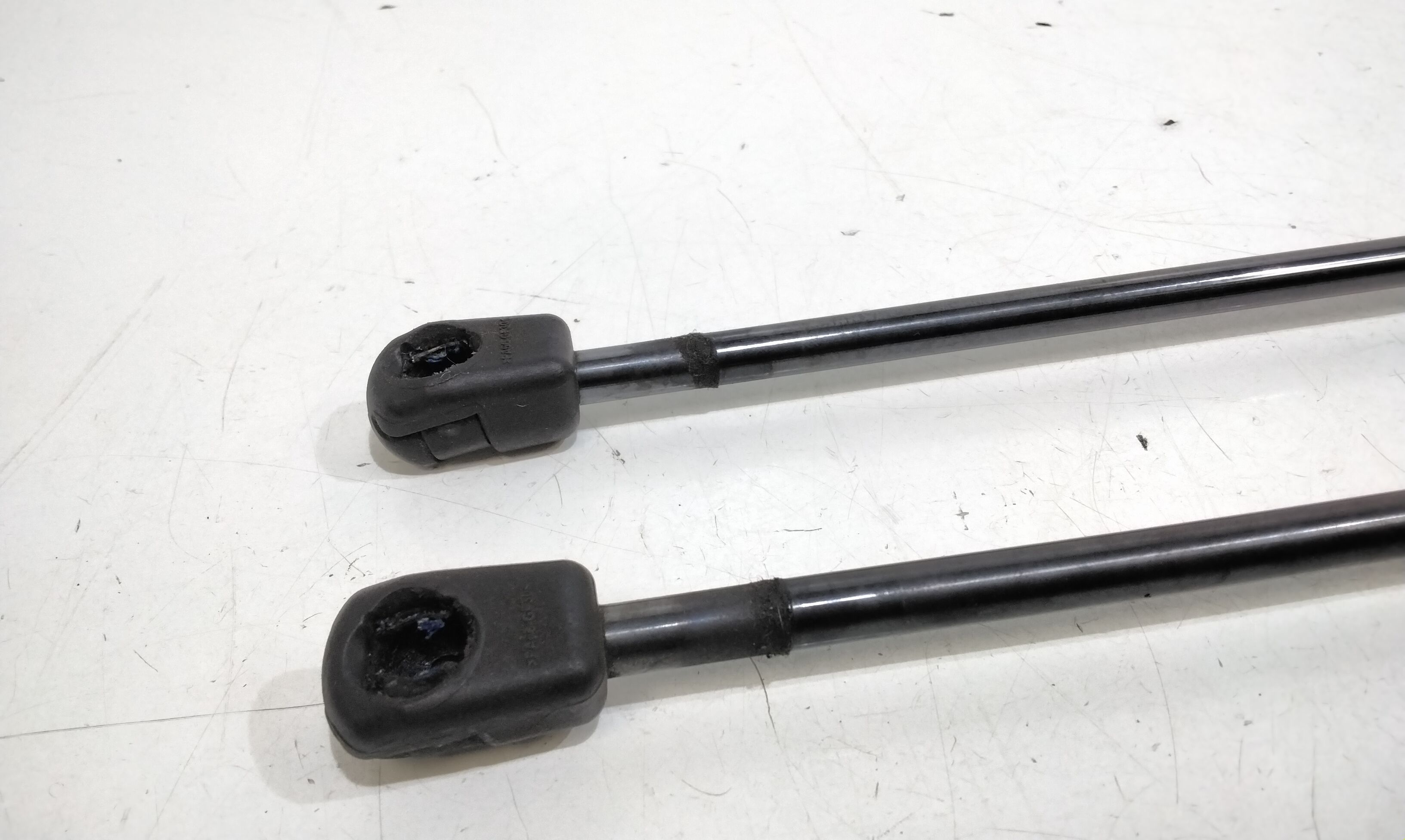 Cerniera Cofano Post. Destro Usato