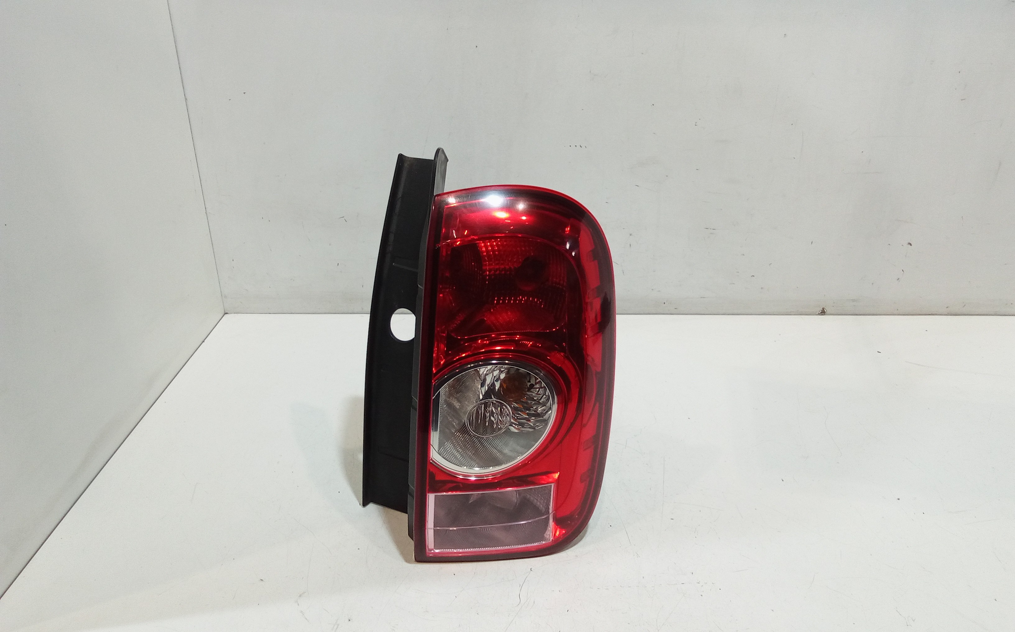 Fanale Post. Destro 265500033R Usato