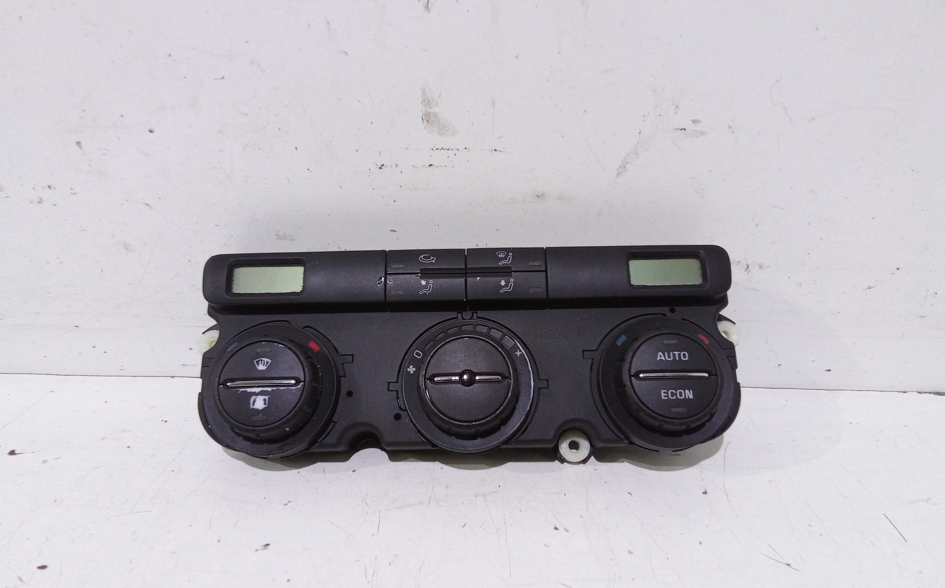 Blocco Comando Climatizzazione 1Z0819047AD3X1 Usato