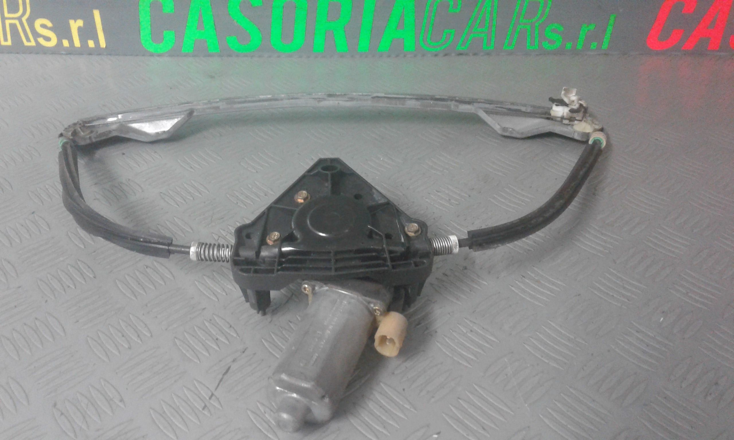 Alzacristallo Porta Ant. Destro Usato