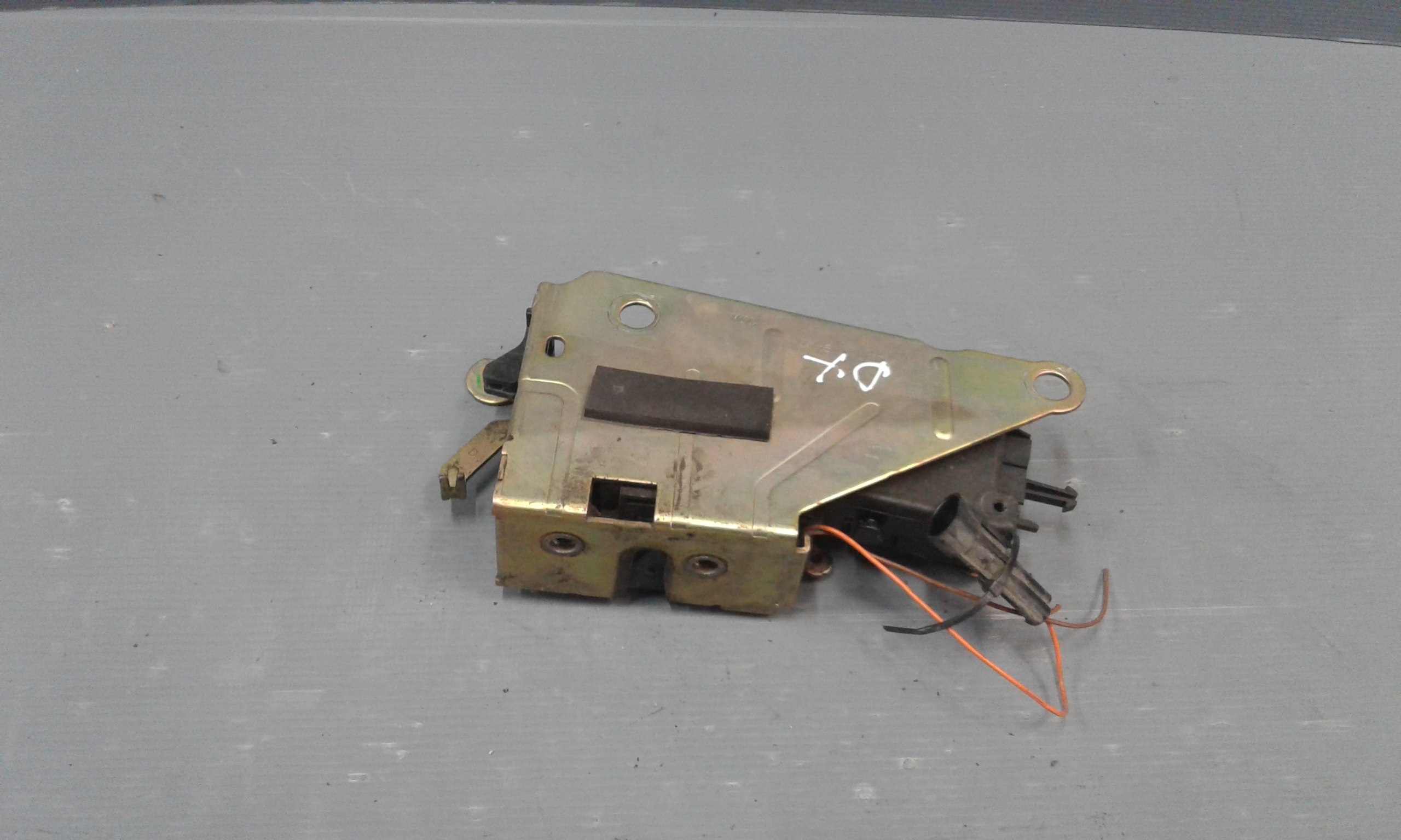 Serratura Porta Ant. Destro Q0002856V009000000 Usato