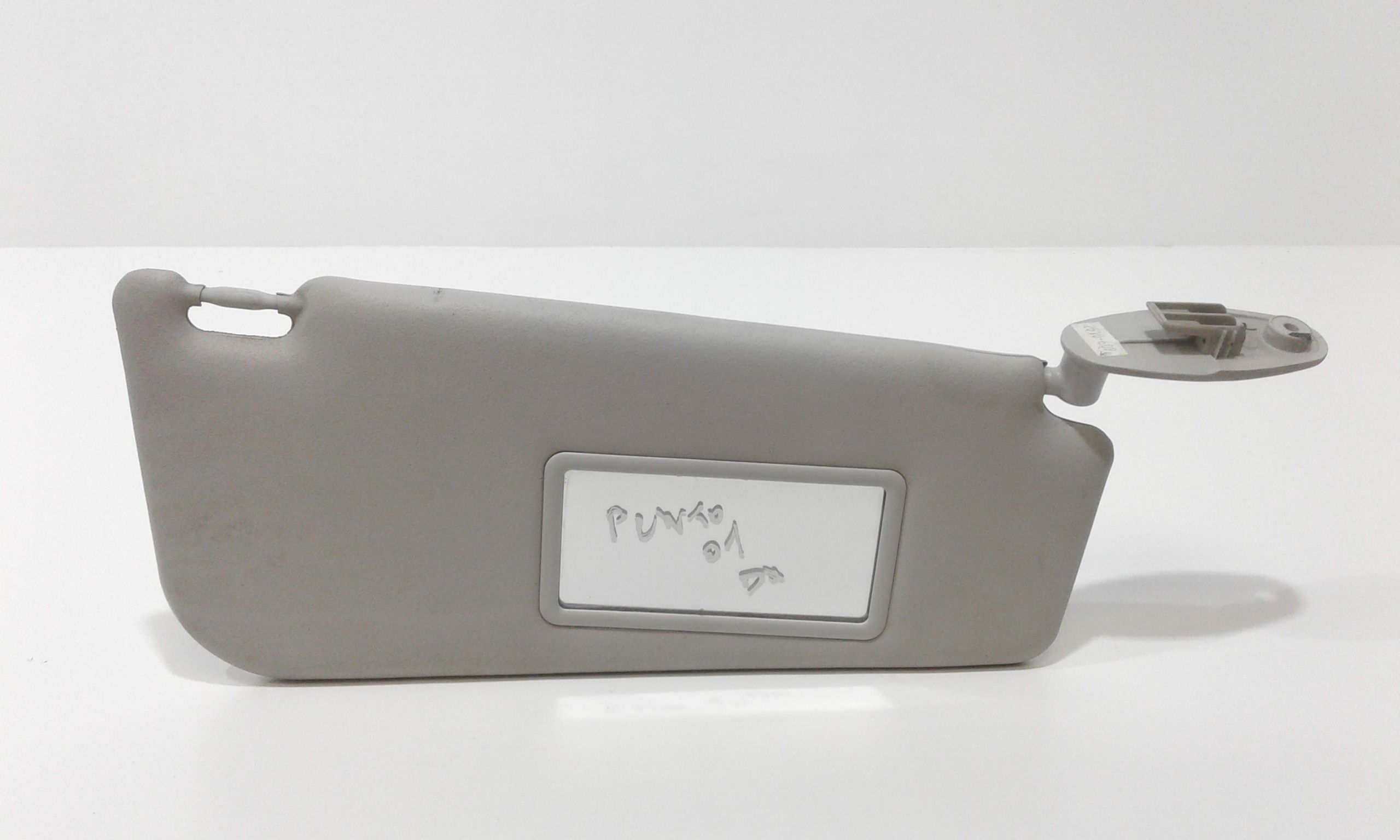 Aletta Parasole Parabrezza Destro 735338206 Usato