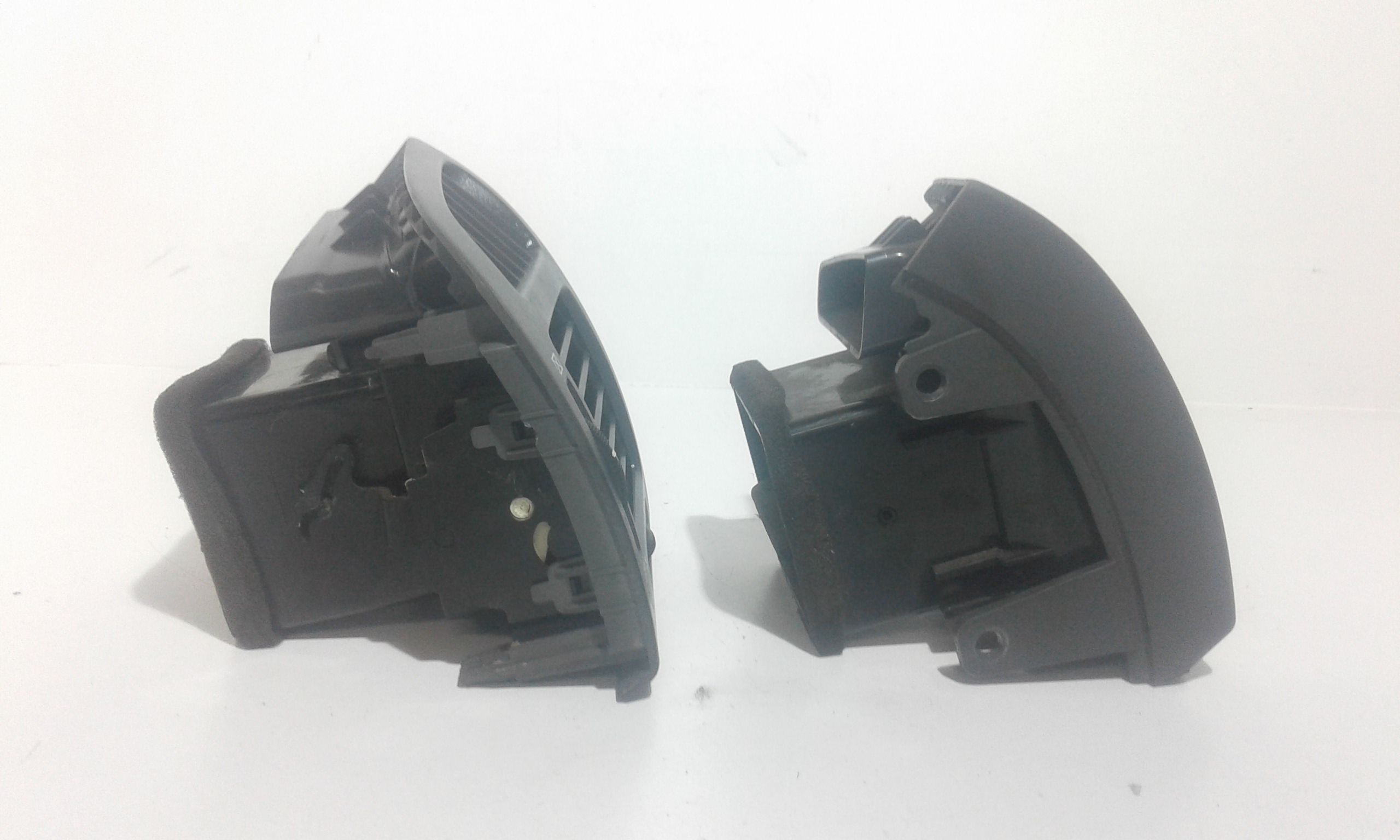 Condotto Aria Bocchette Centr. Sup. Cruscotto Usato