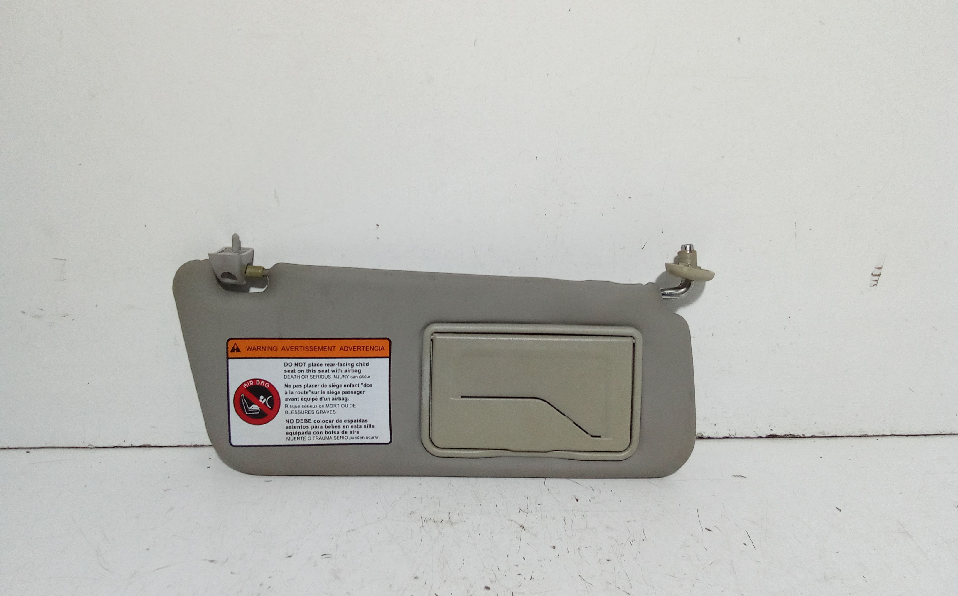 Aletta Parasole Parabrezza Destro 96658514 Usato