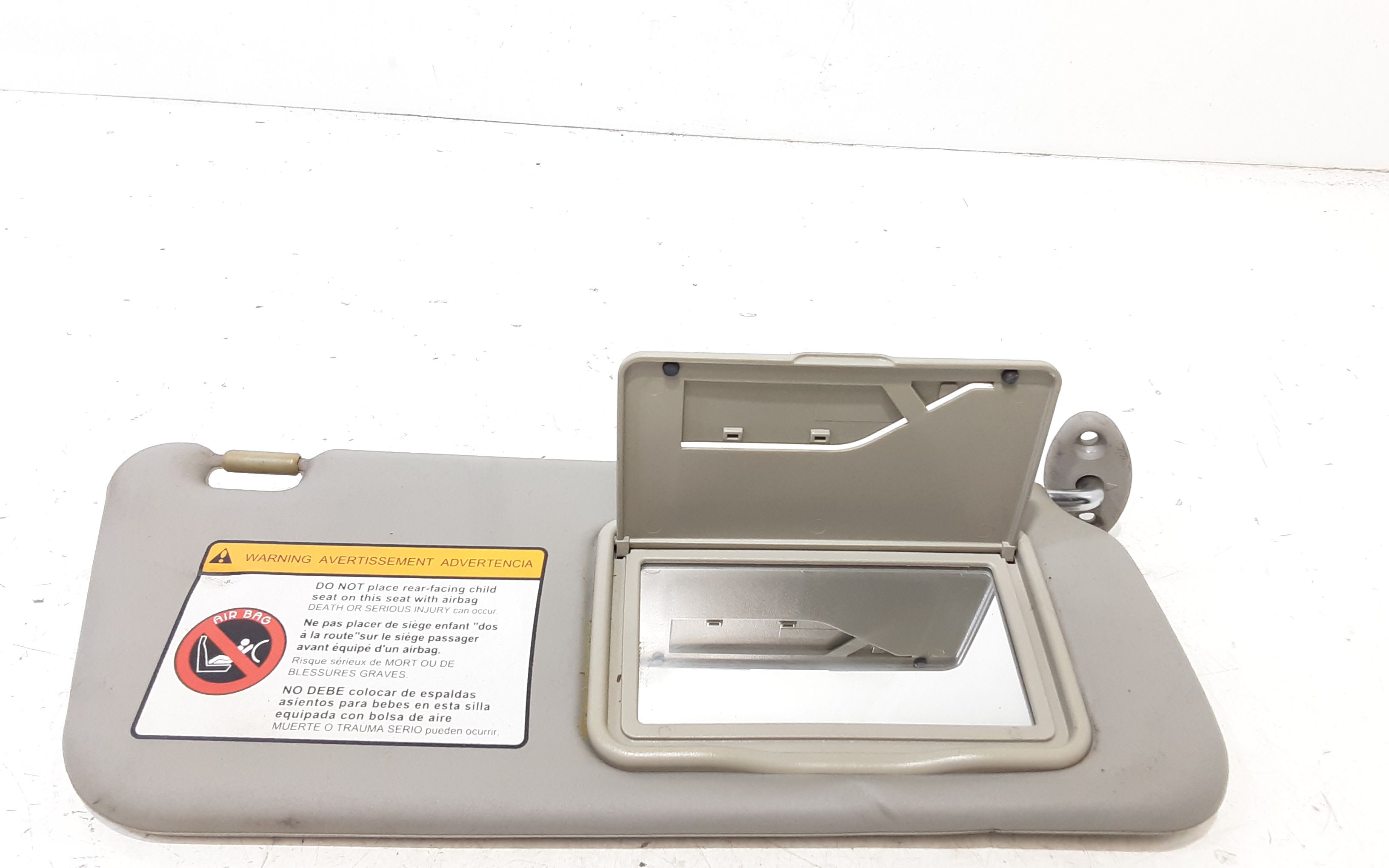 Aletta Parasole Parabrezza Destro 96658514 Usato