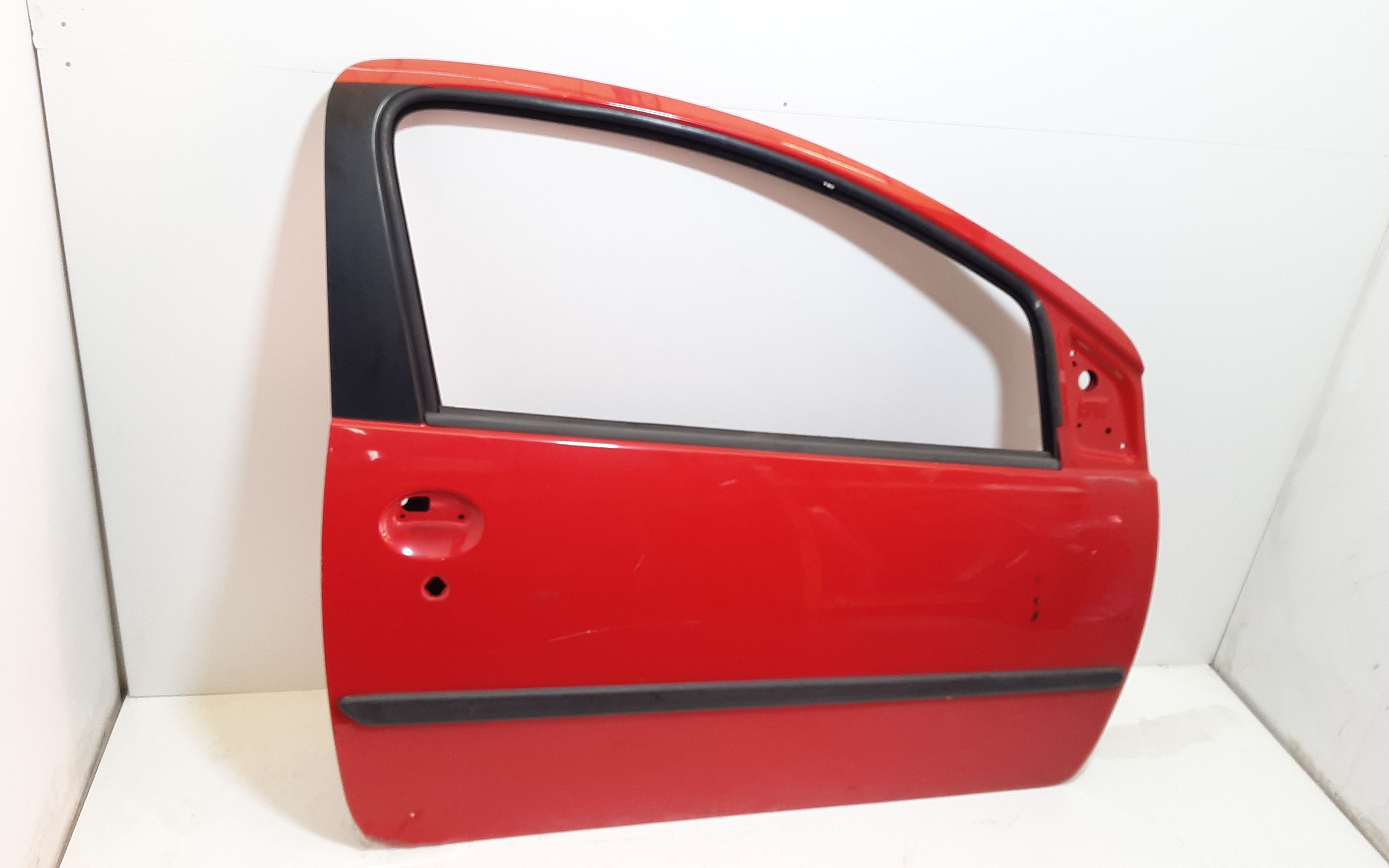 Porta Ant. Destro 670010H010 Usato