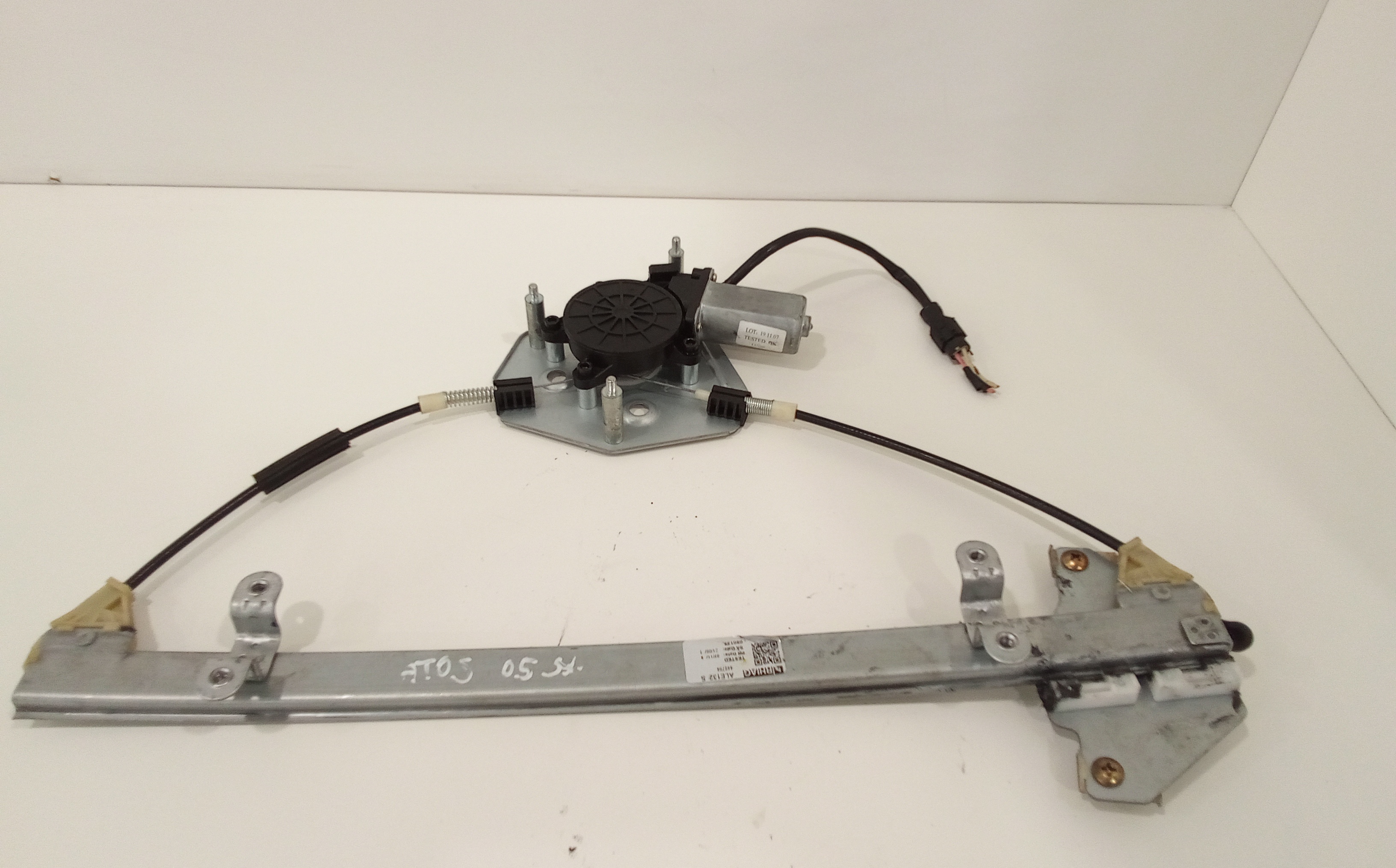 Alzacristallo Porta Ant. Sinistro 8240102000 Usato