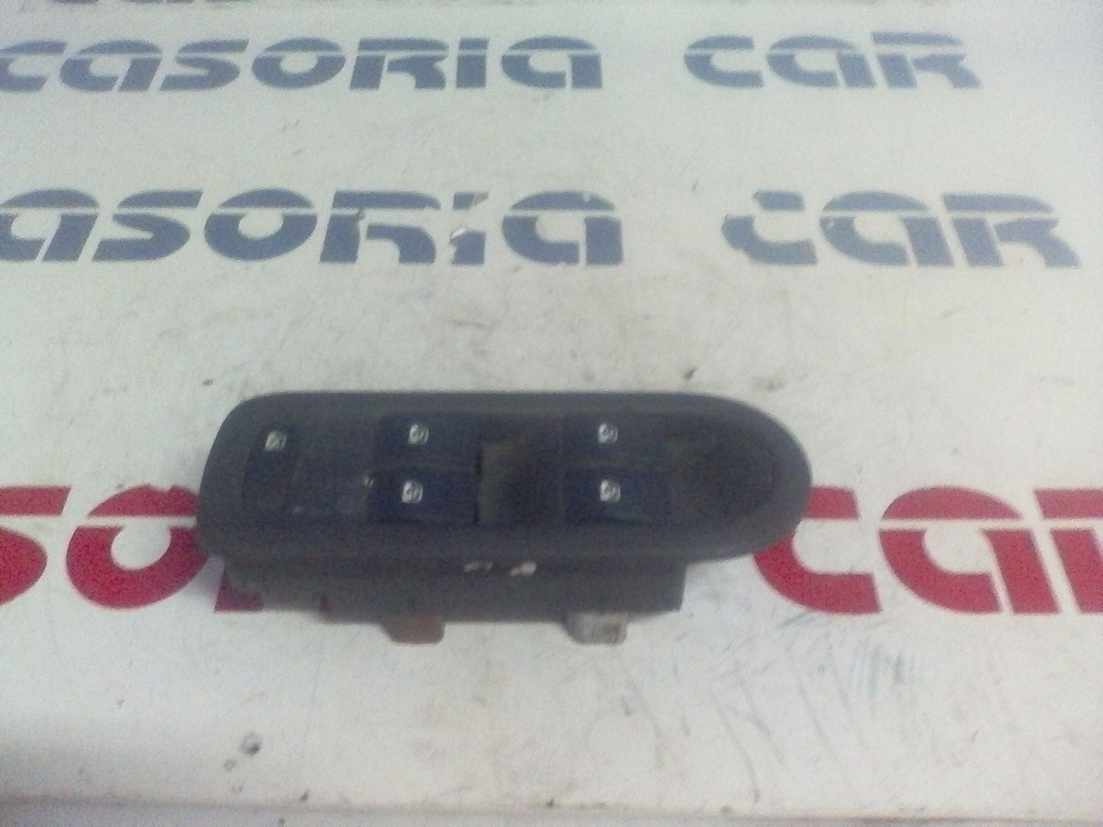 Interruttore Alzacristalli Porta Ant. Sinistro 8200108269 Usato