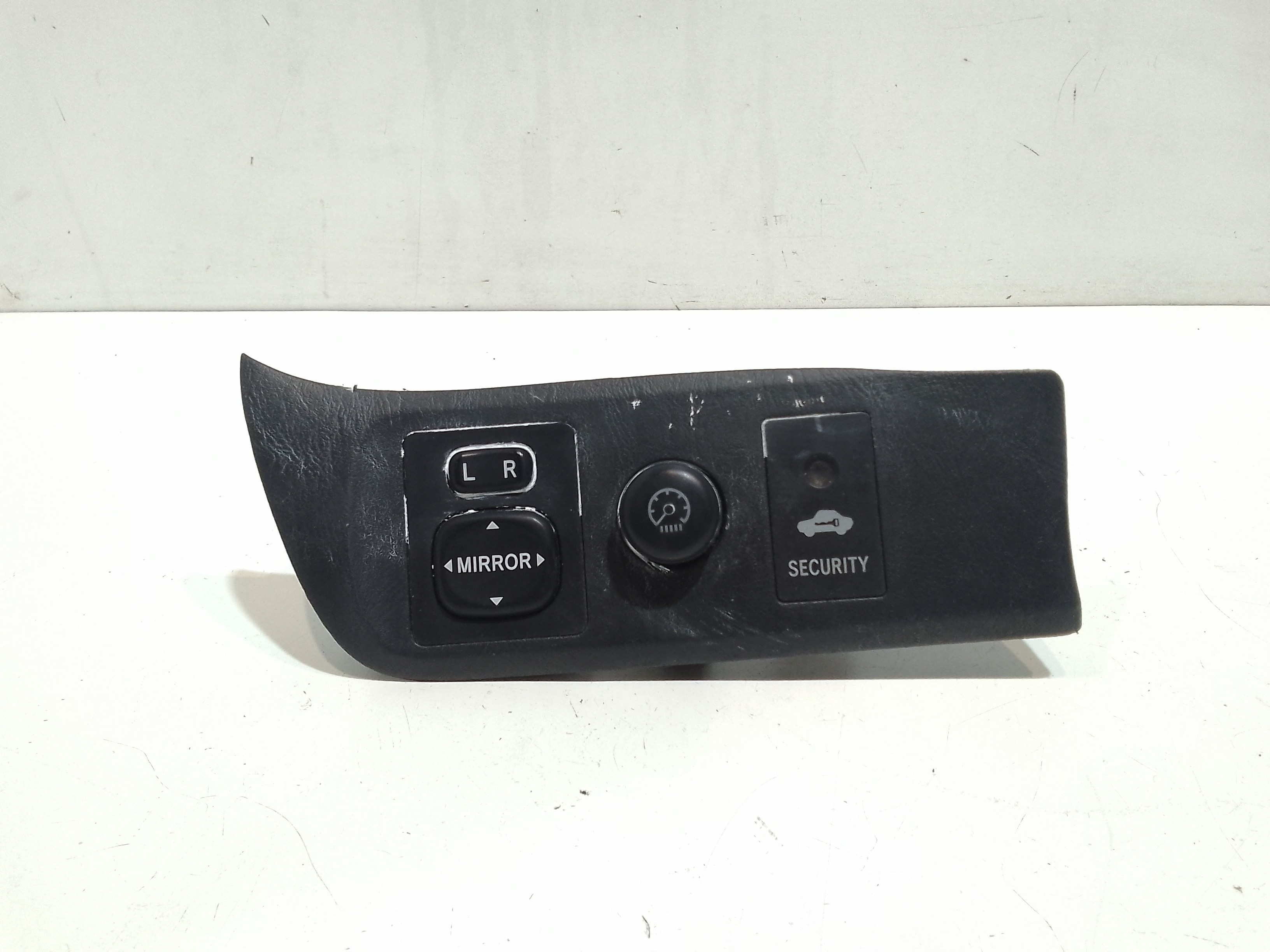 Interruttore Regolazione Retrovisore Est. 8487034010 Usato