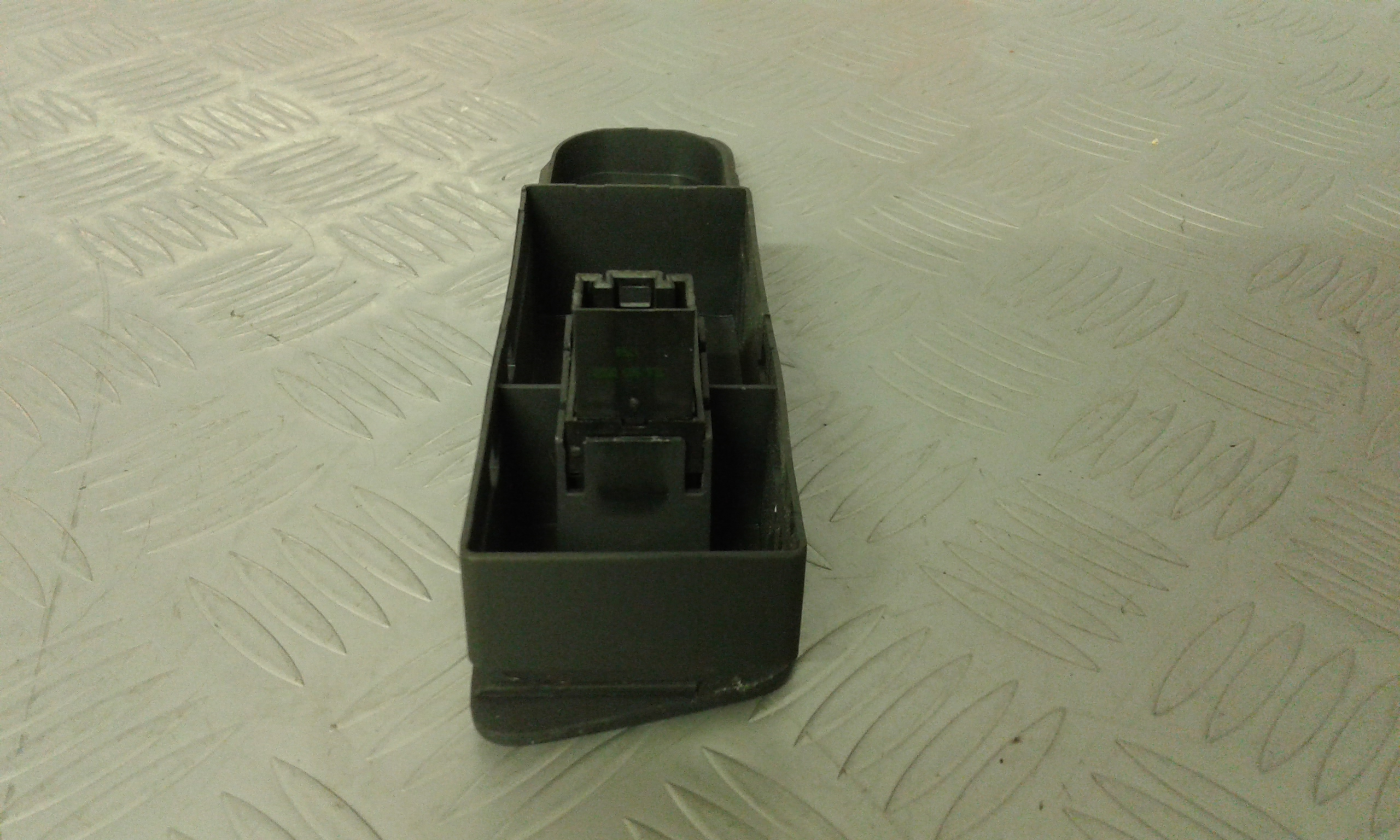 Interruttore Alzacristalli Porta Ant. Destro Usato