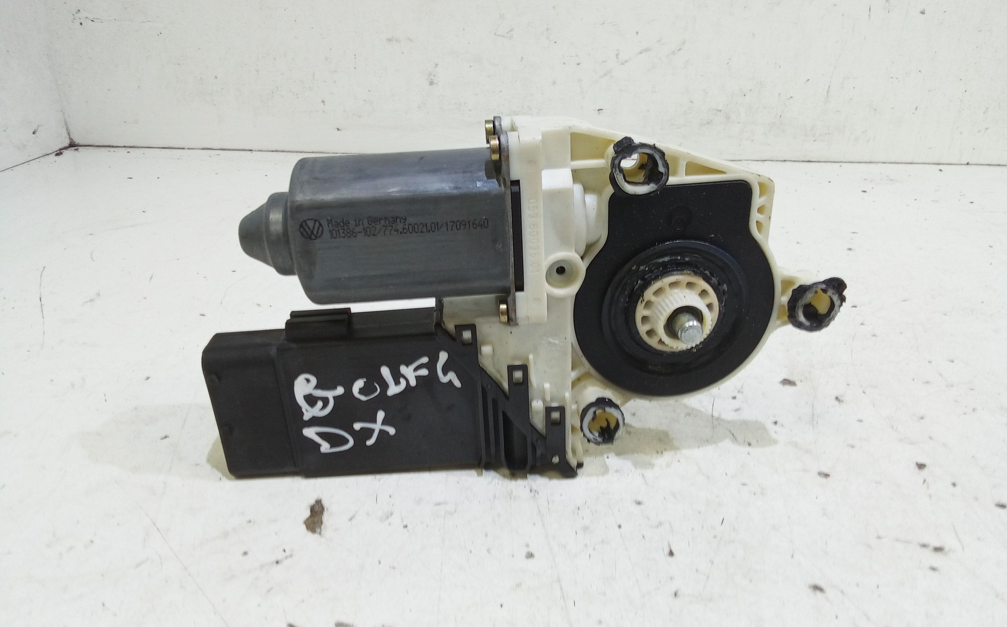 Motorino Alzacristallo Porta Ant. Destro 1C0959802C017 Usato