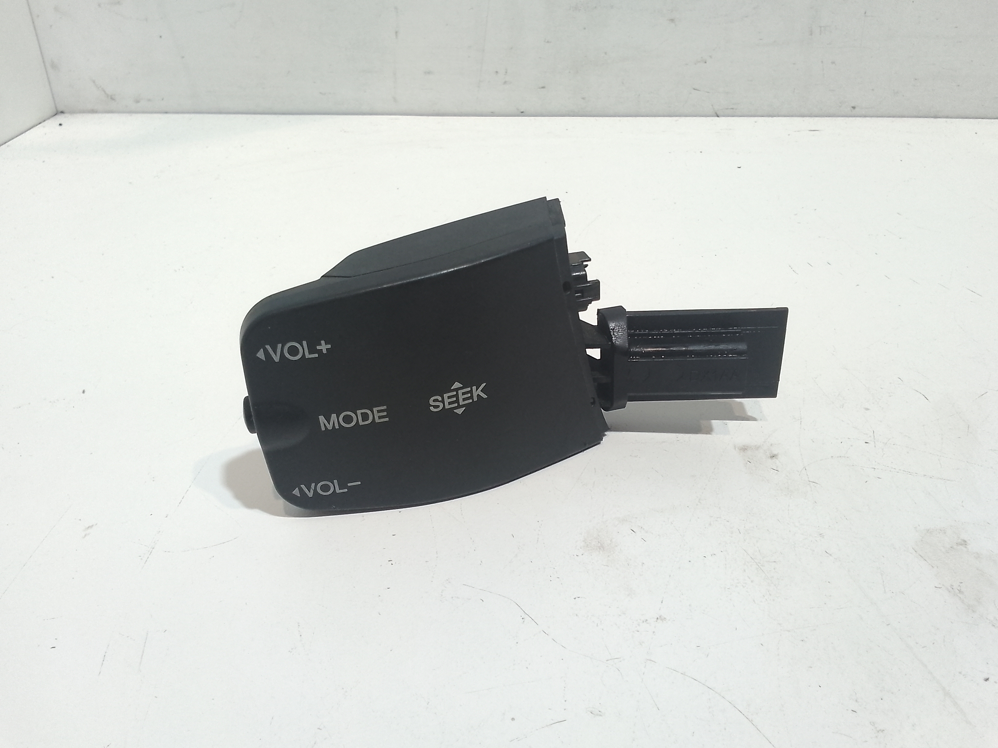 Blocco Comandi Autoradio 1318961 Usato