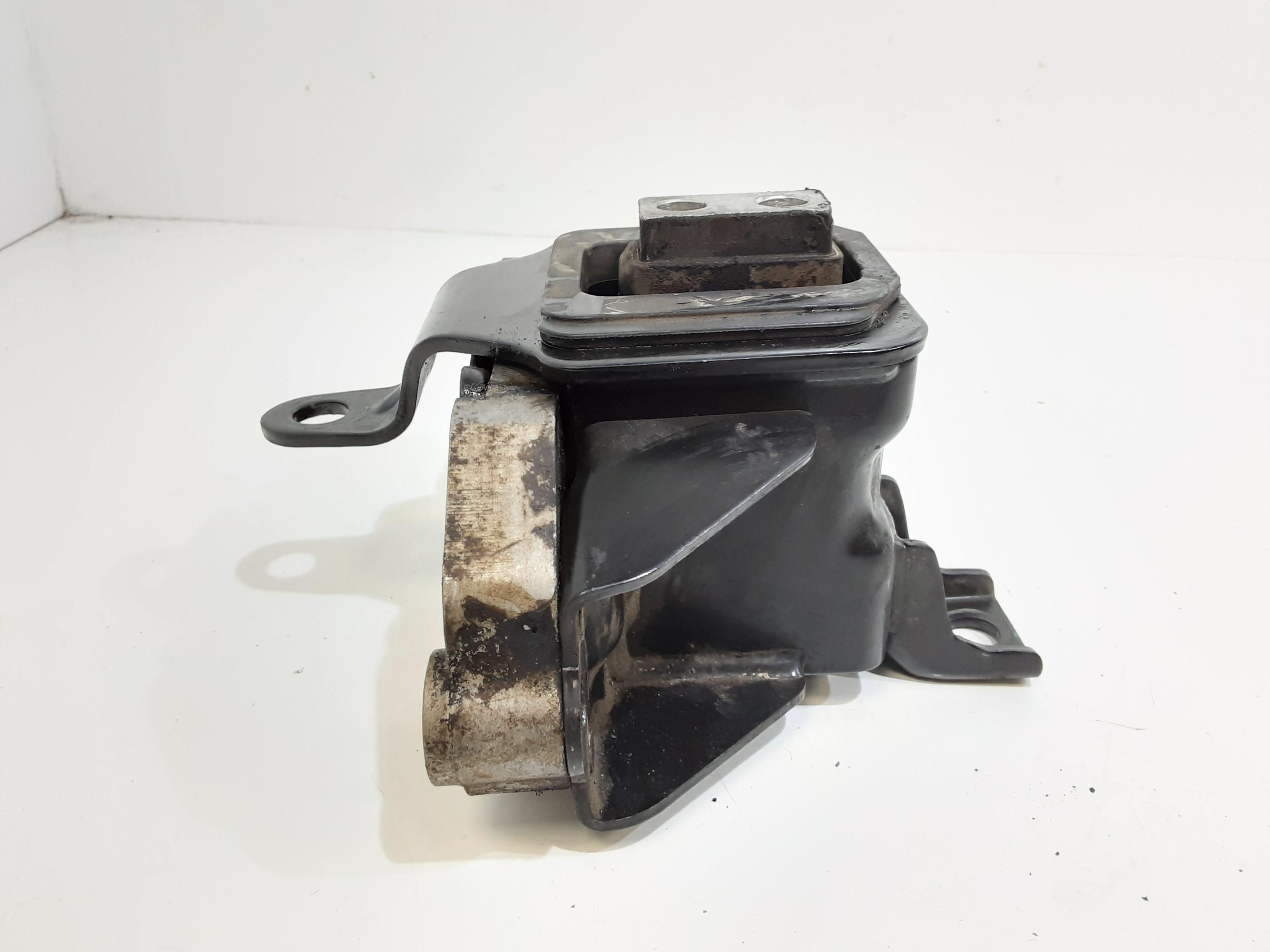 Piastra Alloggiamento Supporto Motore (Con Eventuale Bielletta O Tirante Associato) Usato