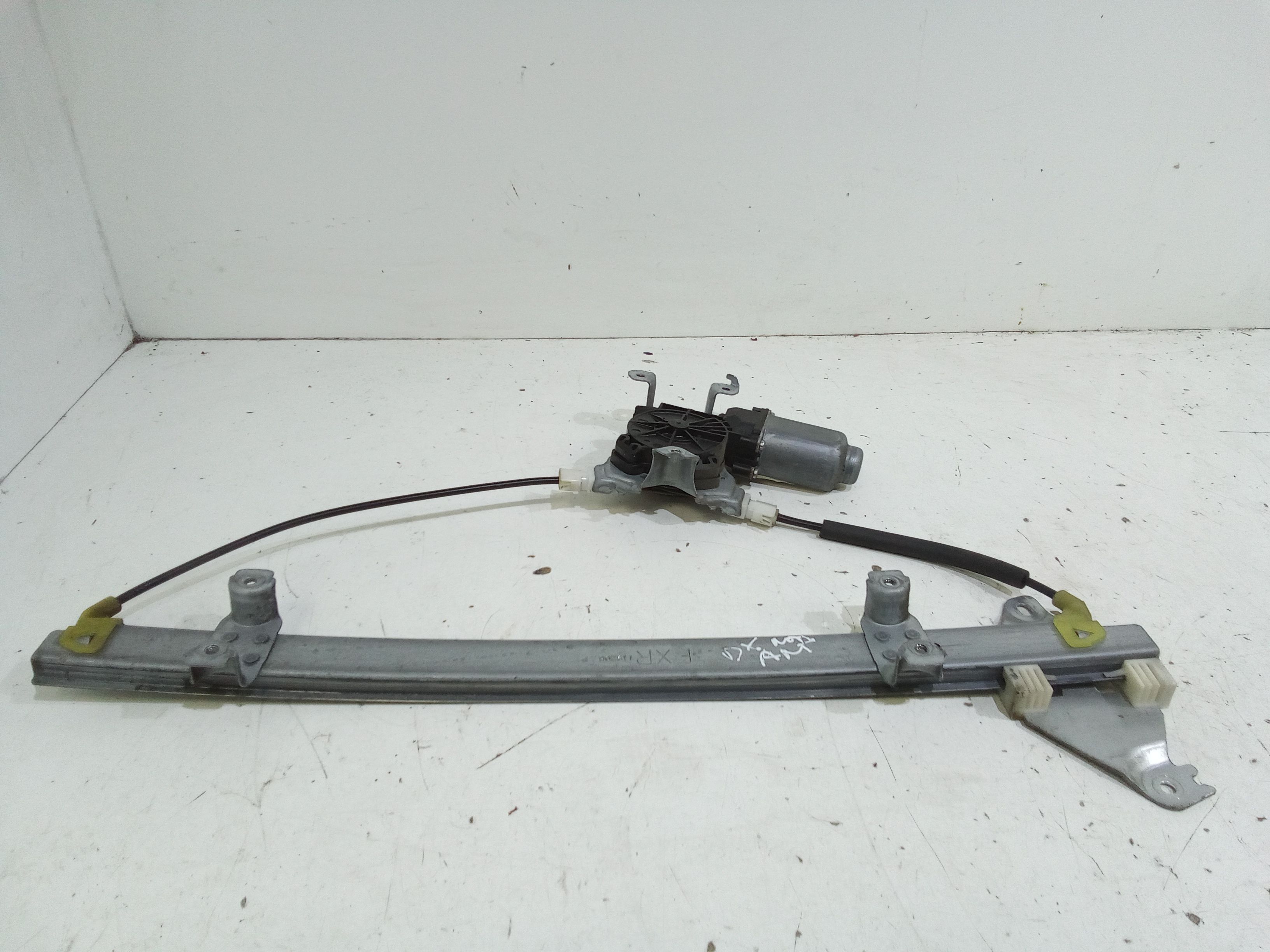 Alzacristallo Porta Ant. Destro Usato